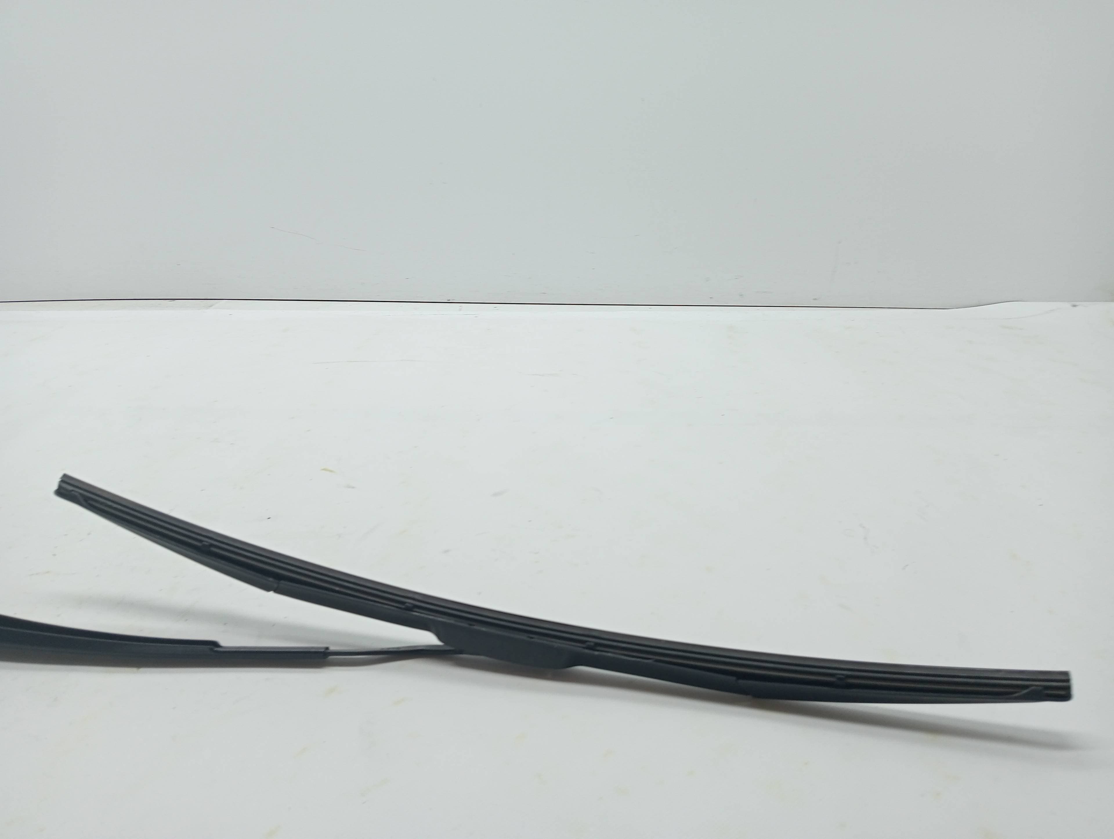 Brazo limpia delantero izquierdo MAZDA 6 KOMBI ()(.2012->) 2