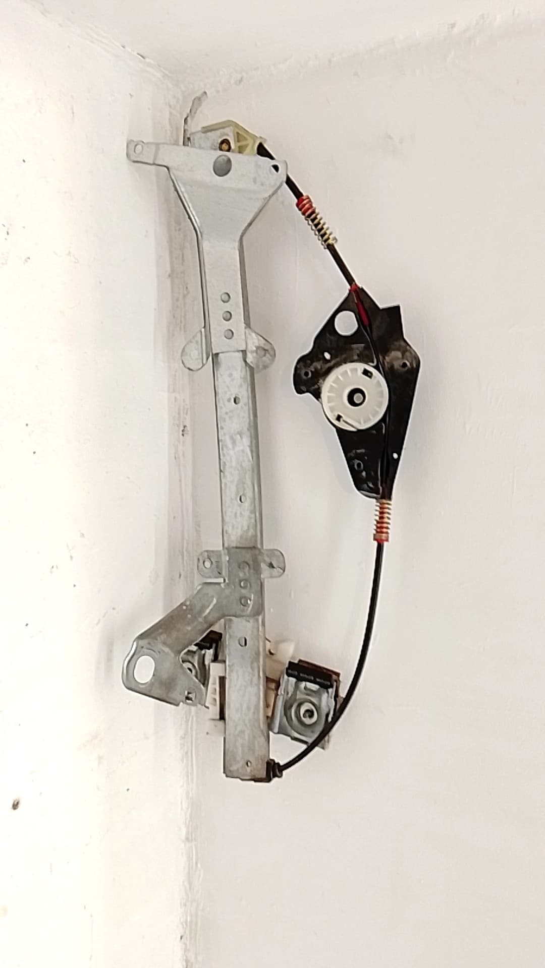 Elevalunas delantero izquierdo FORD FUSION (CBK)