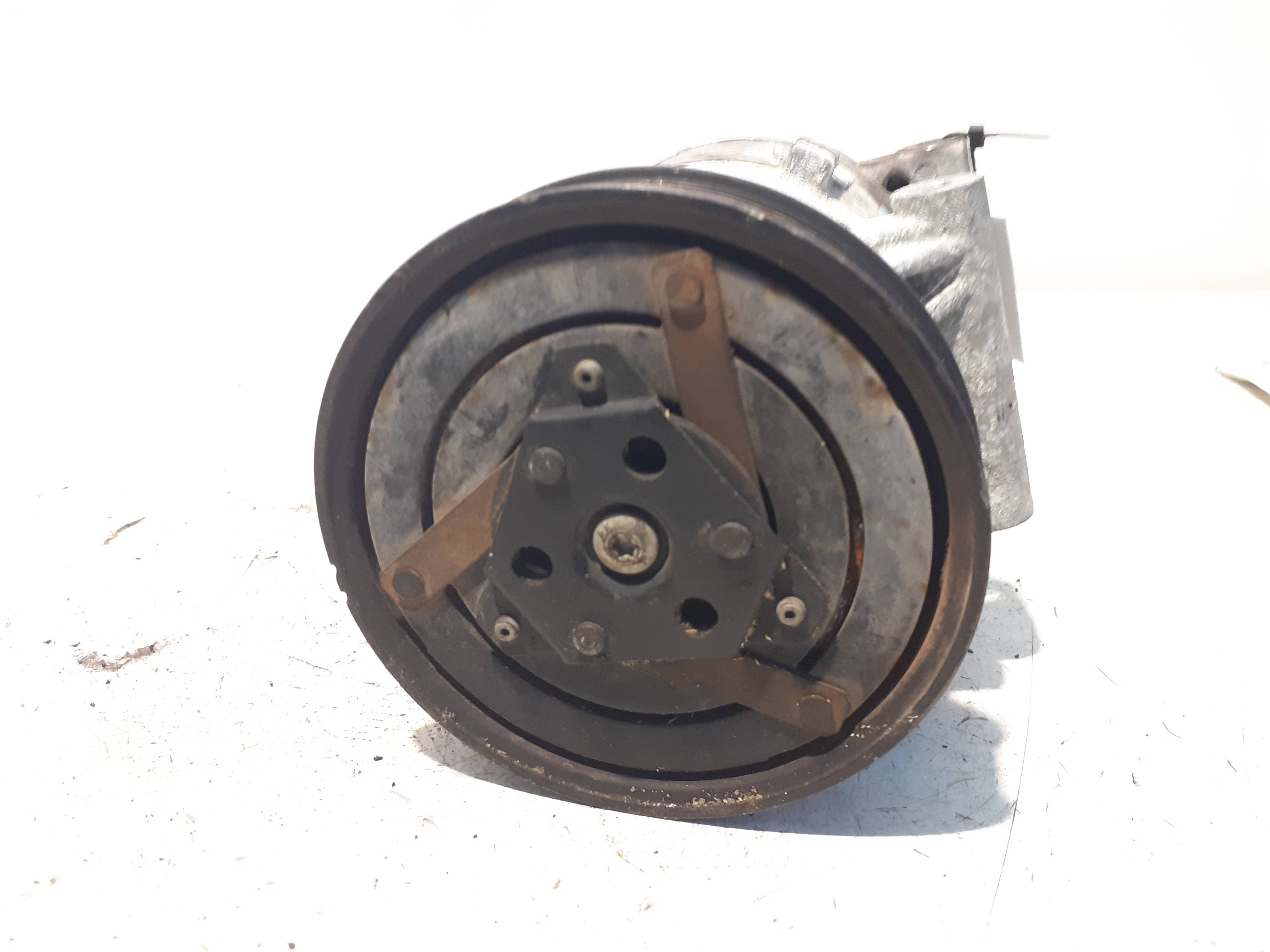 Recambio RENAULT MEGANE II CLASSIC BERLINA ref. 8200316164