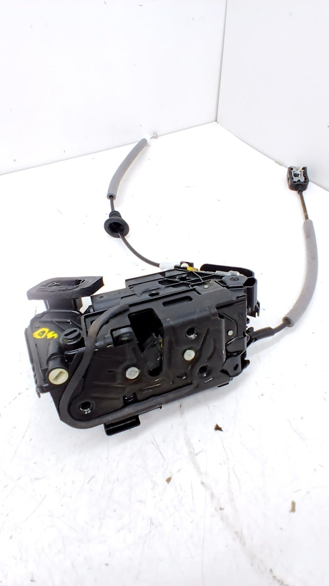 Cerradura puerta trasera izquierda SKODA OCTAVIA BERLINA (1Z3)