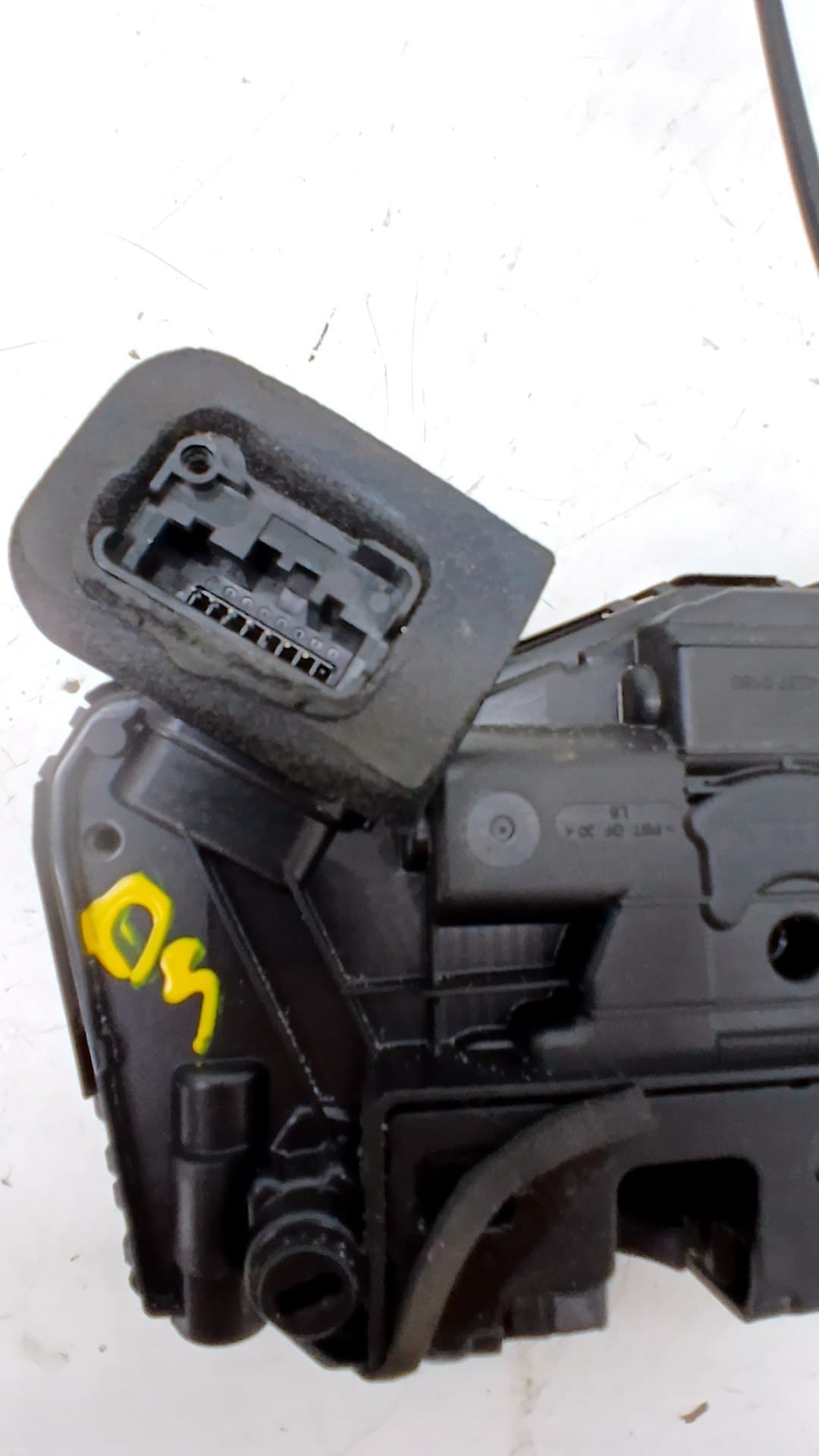 Cerradura puerta trasera izquierda SKODA OCTAVIA BERLINA (1Z3) 4