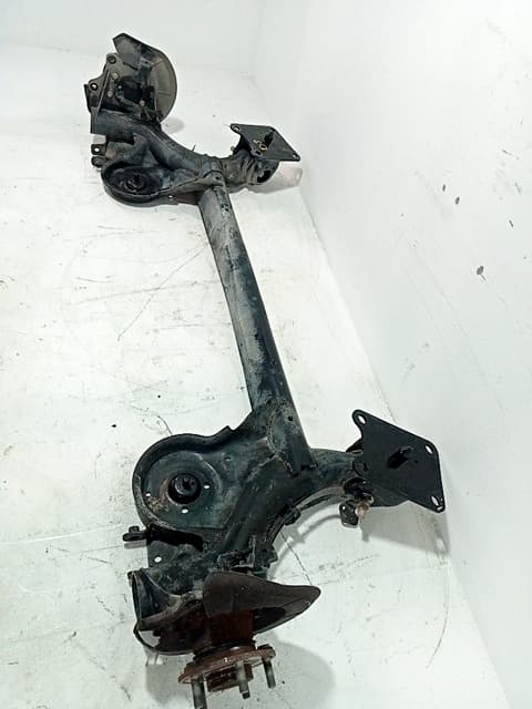 Puente trasero FORD TOURNEO COURIER (C4A)