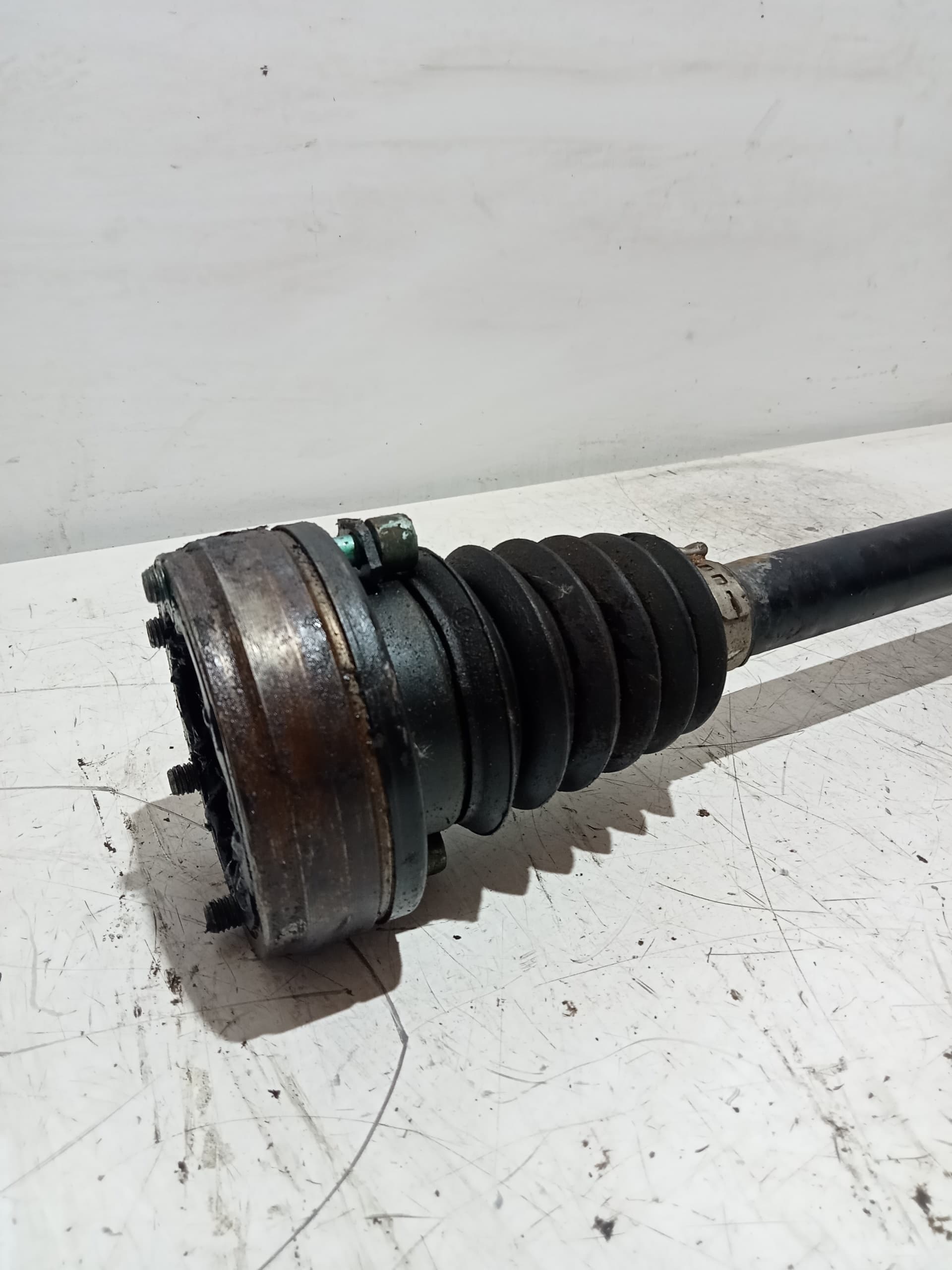 Transmision delantera izquierda SEAT CORDOBA BERLINA (6K2) 2