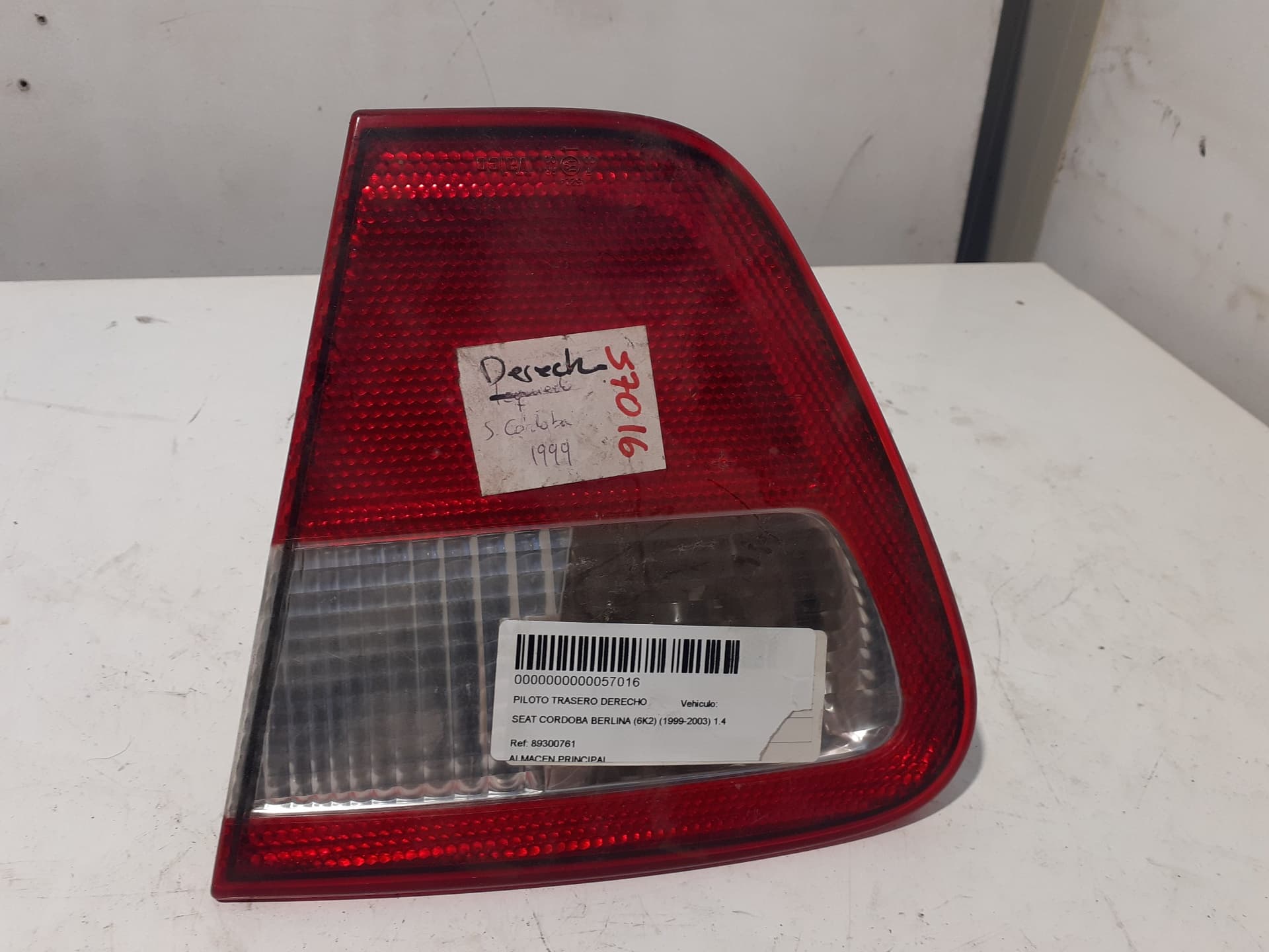 Piloto trasero derecho SEAT CORDOBA BERLINA (6K2)