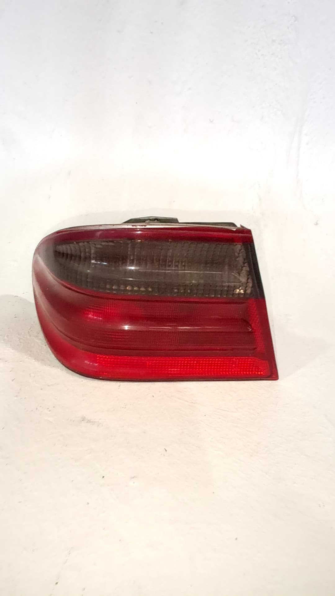 Piloto trasero izquierdo MERCEDES-BENZ CLASE E (W123) BERLINA+COUPE