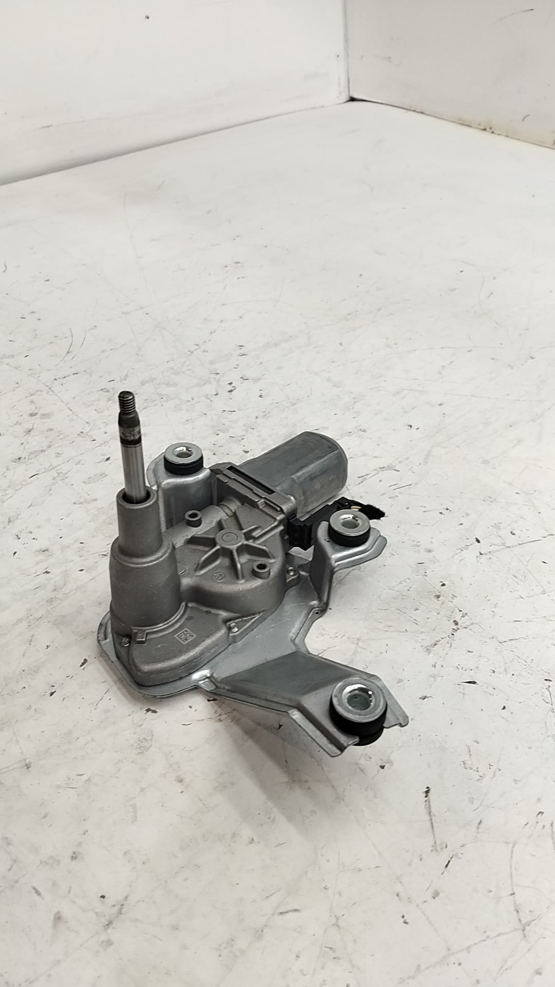 Motor limpia trasero FIAT 500E 3
