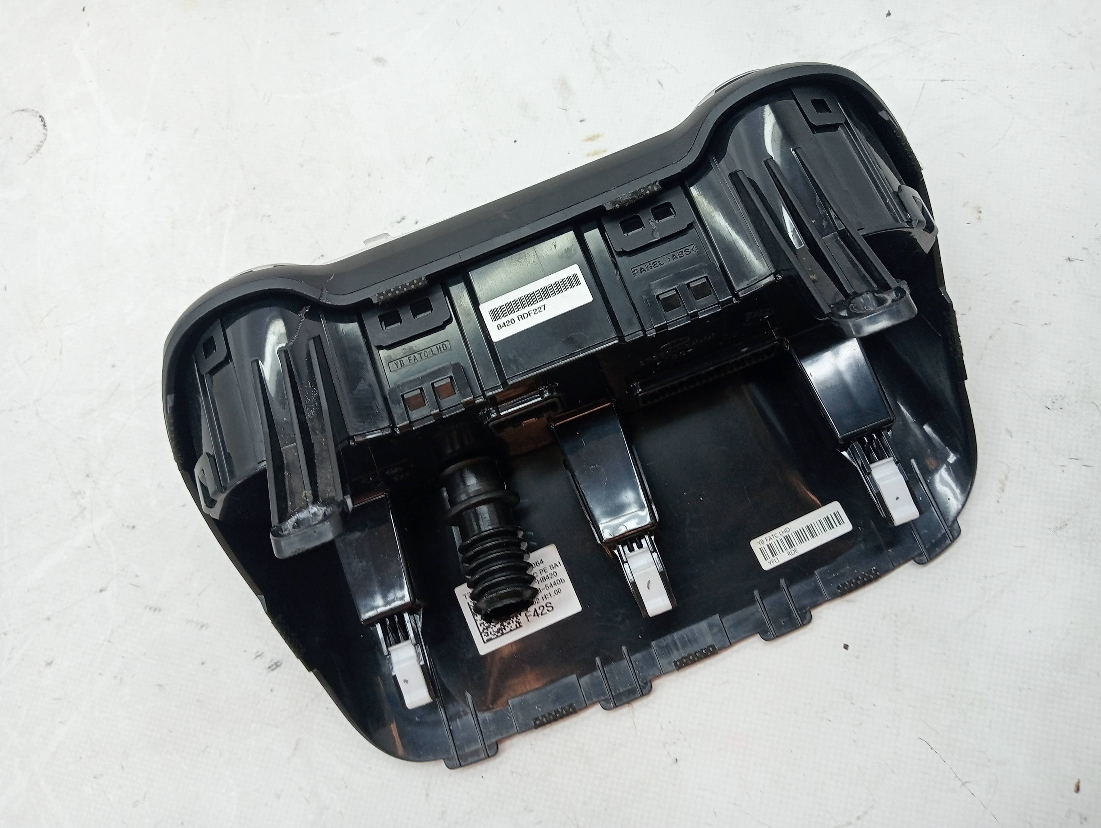 Recambio KIA STONIC ref. 97250H8 3