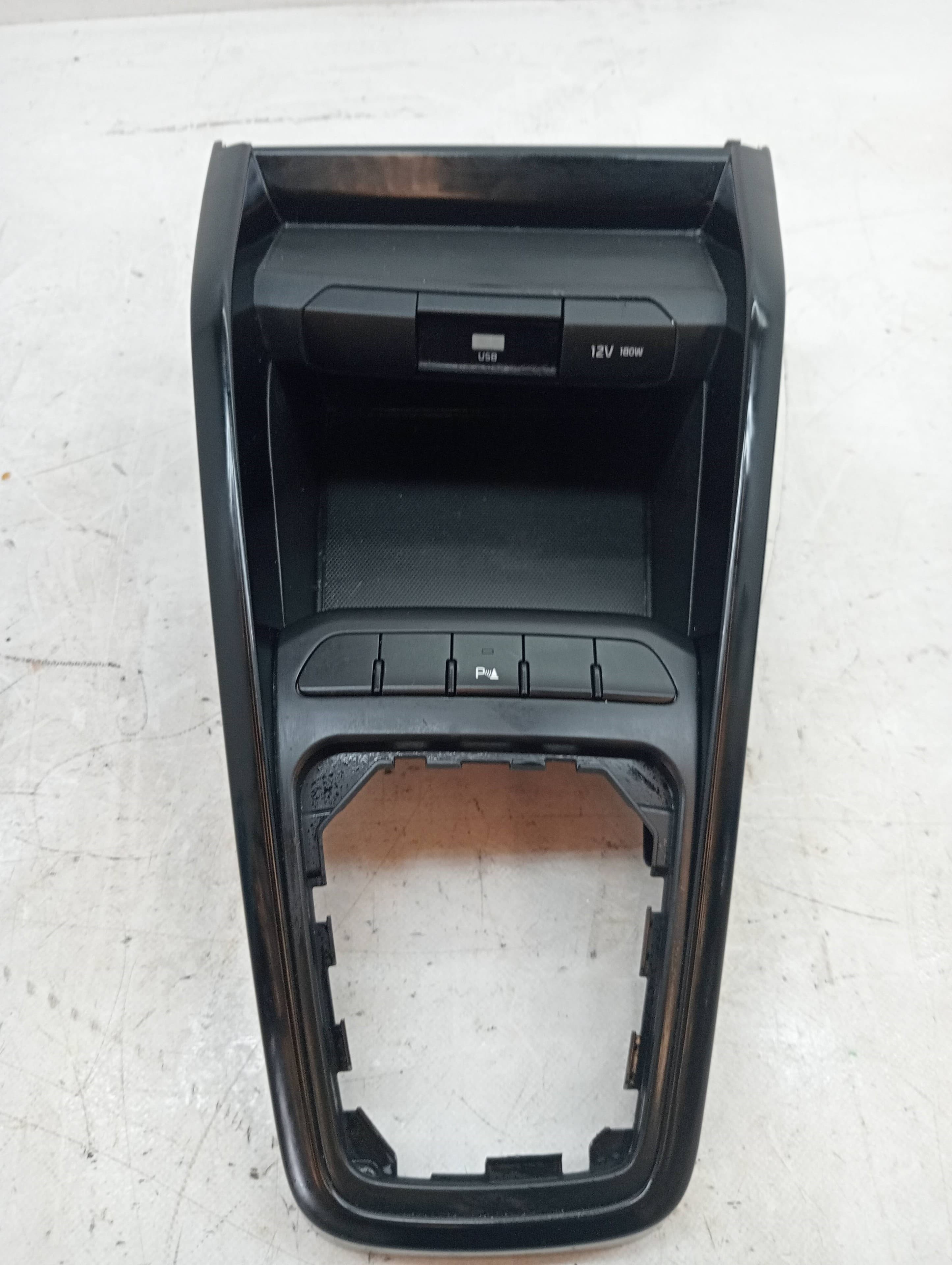 Plastico KIA STONIC 4