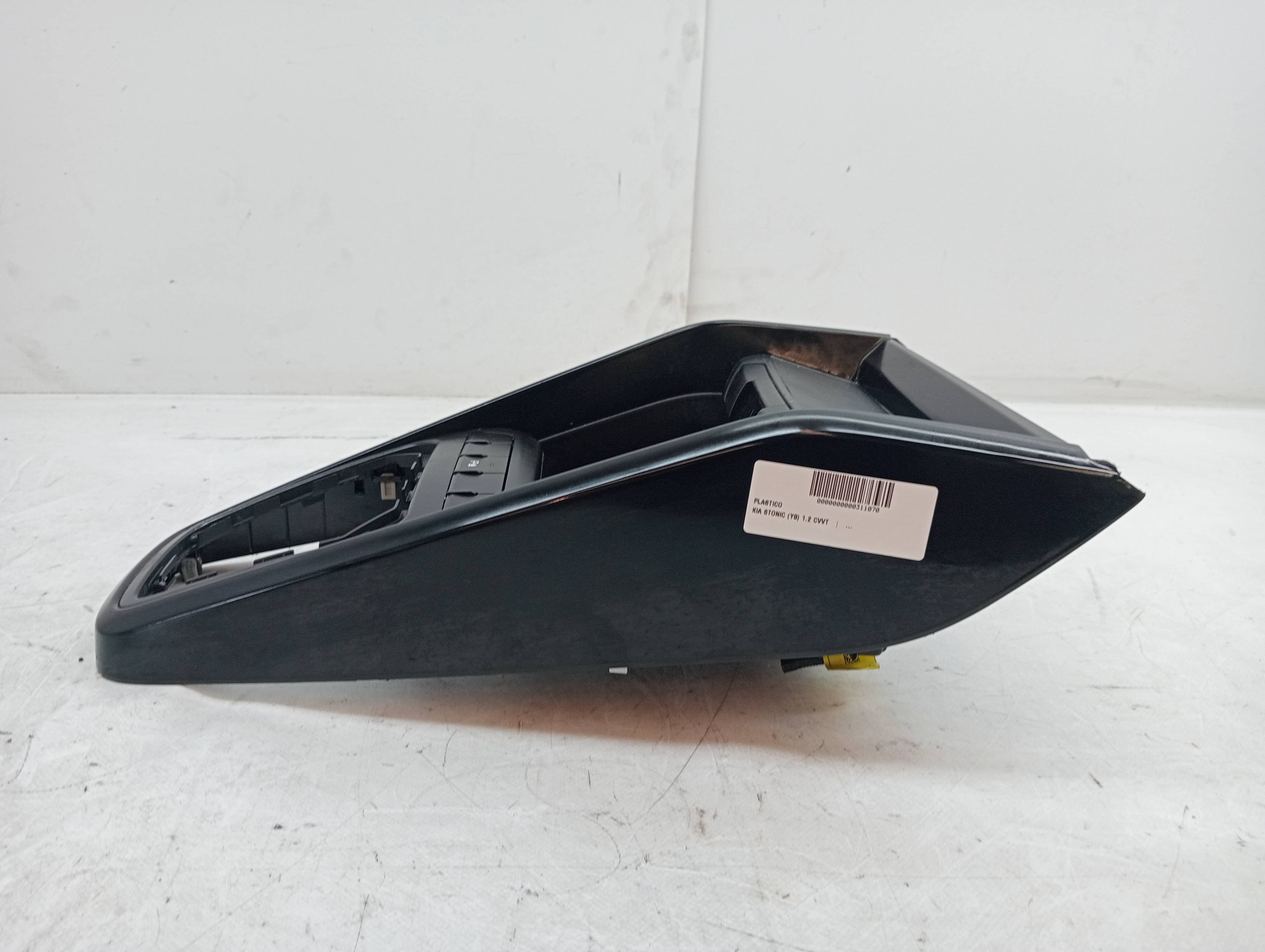 Plastico KIA STONIC 3