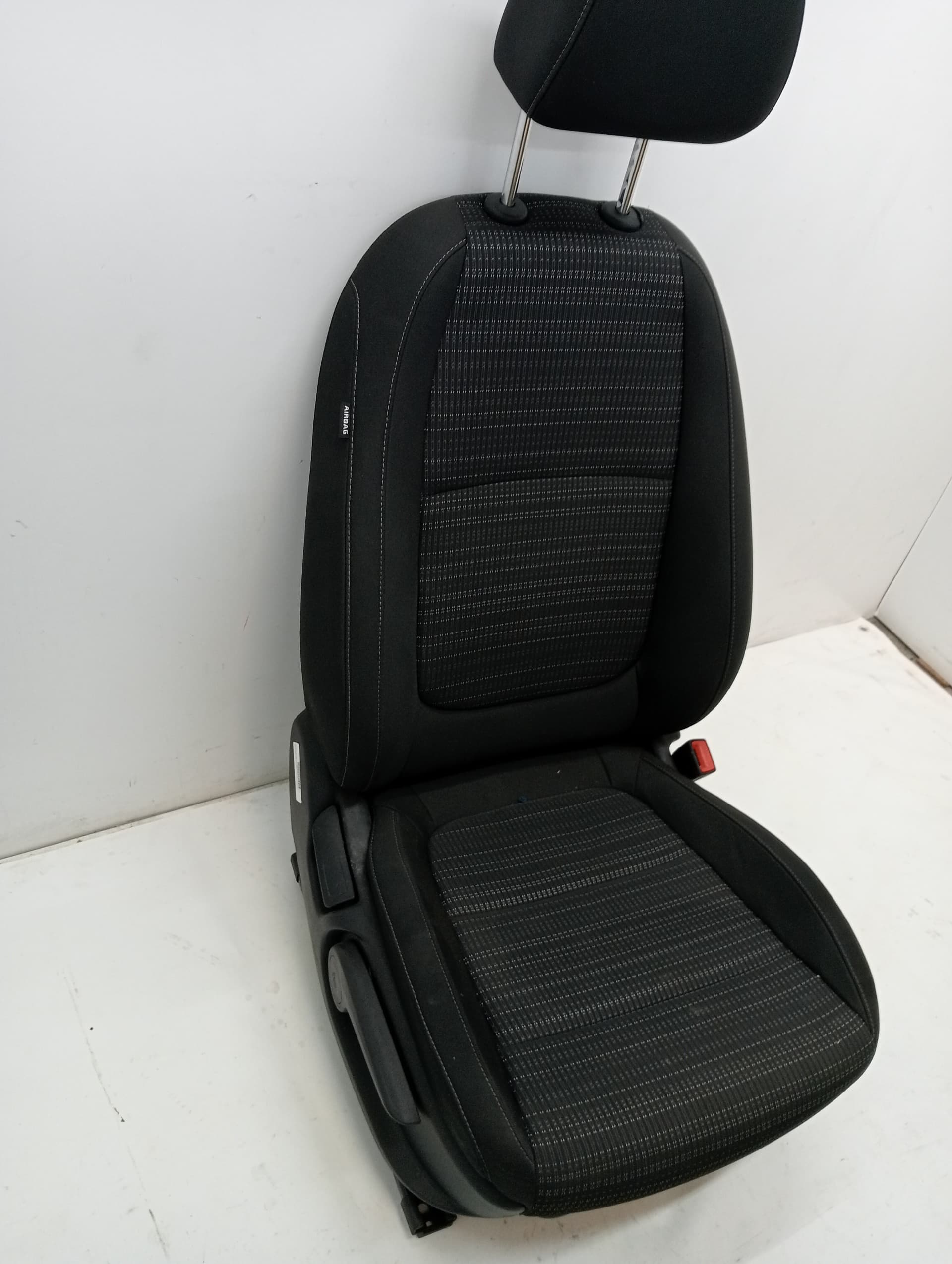 Asiento delantero derecho KIA STONIC 2