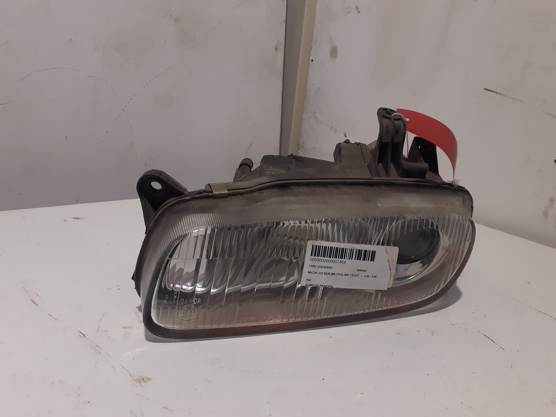 Faro izquierdo MAZDA 323 BERLINA F/S (BJ)