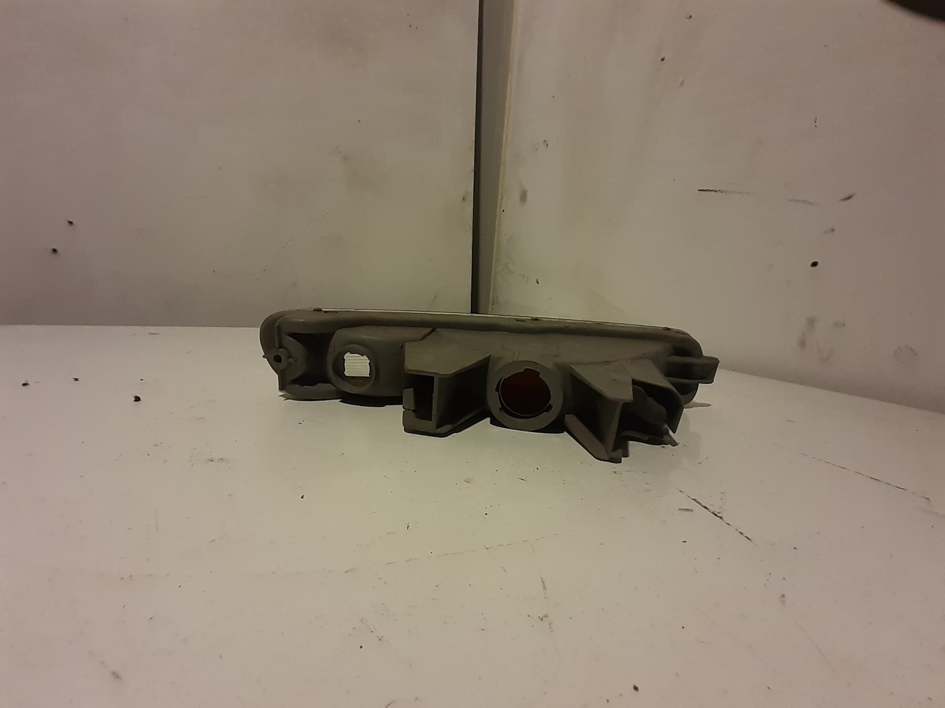 Recambio MAZDA 323 BERLINA F/S (BJ) ref. BC6A5107XA 2