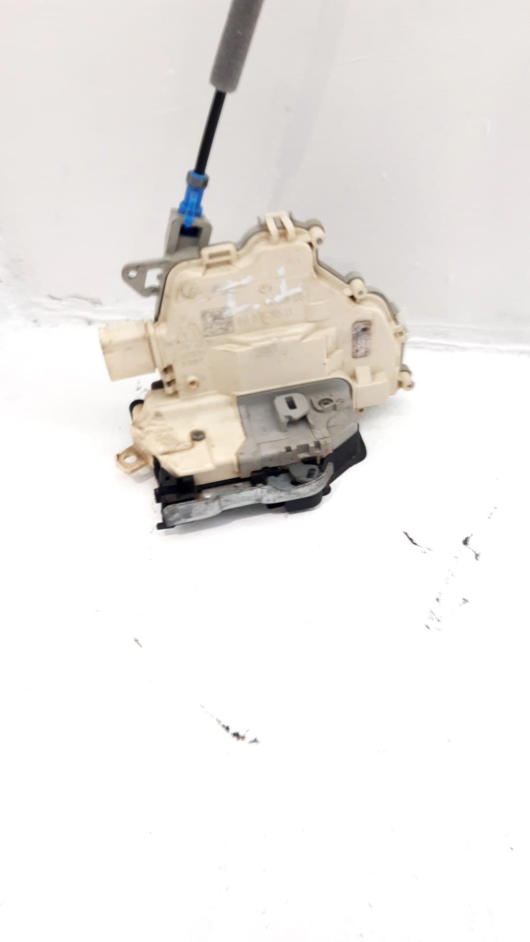 Cerradura puerta trasera izquierda AUDI A3 (8V) 4