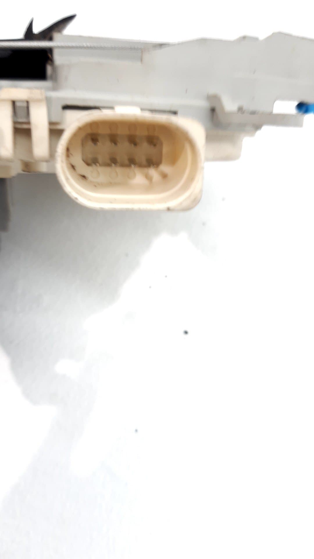 Cerradura puerta trasera izquierda AUDI A3 (8V) 3