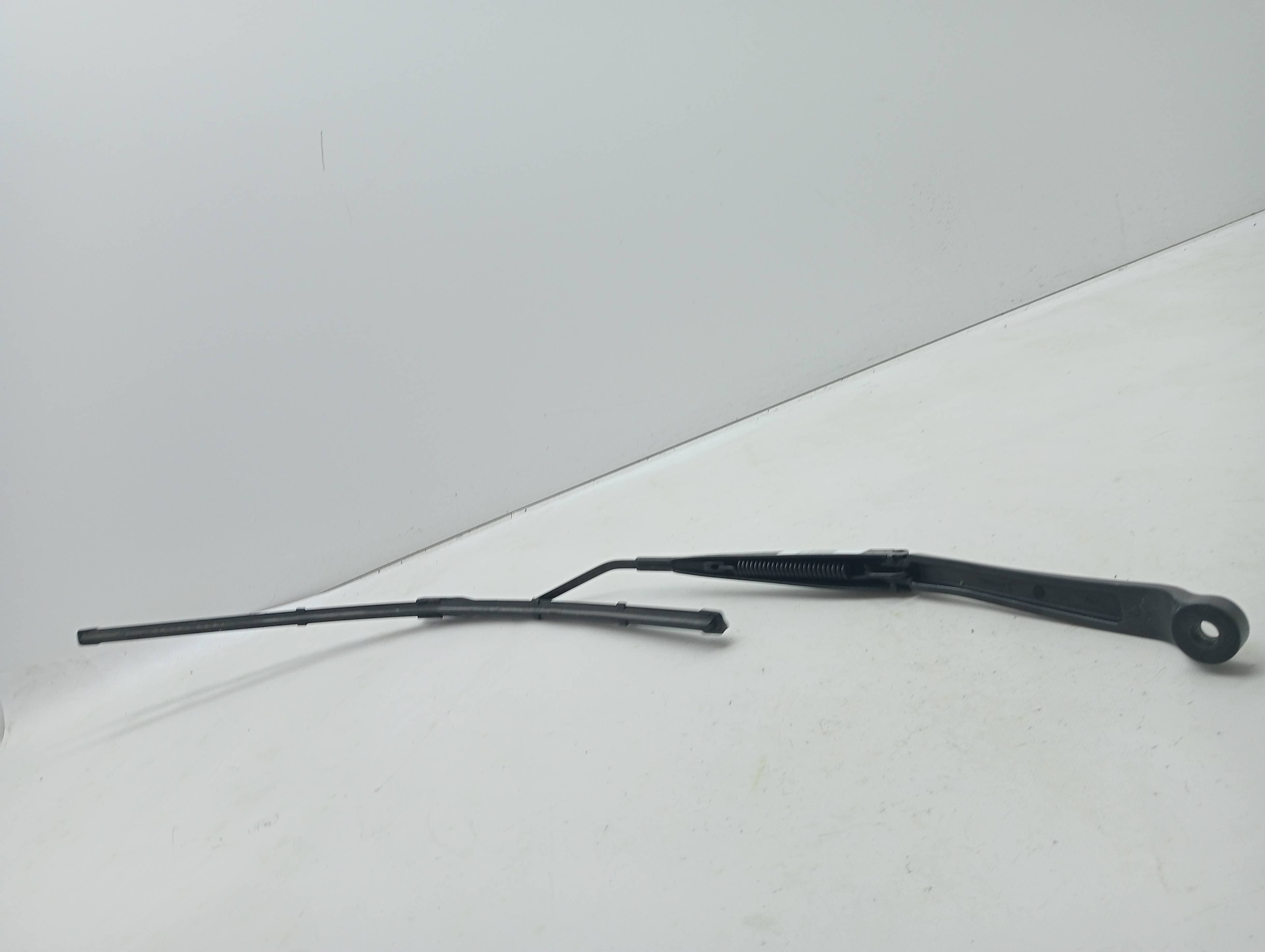 Brazo limpia delantero derecho FORD S-MAX (CA1)
