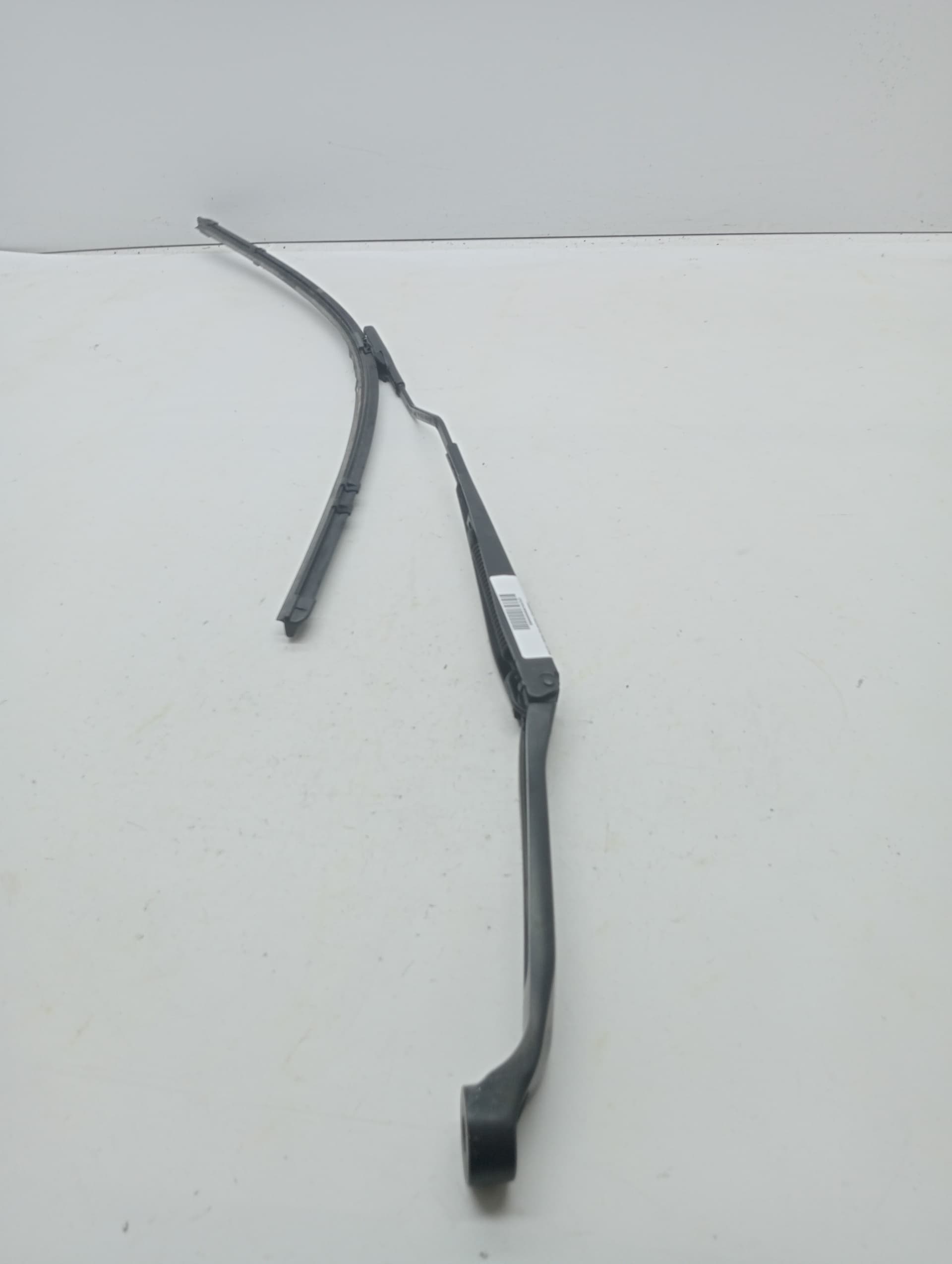 Brazo limpia delantero izquierdo FORD S-MAX (CA1)