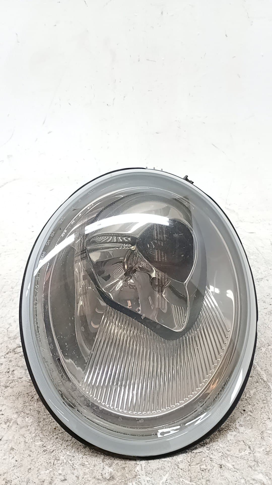Faro derecho VOLKSWAGEN NEW BEETLE (9C1, 1C1)