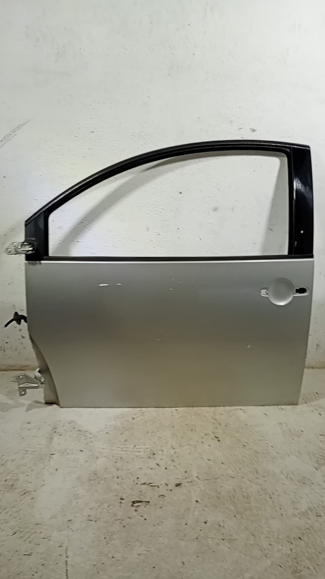 Puerta delantera izquierda VOLKSWAGEN NEW BEETLE (9C1, 1C1)