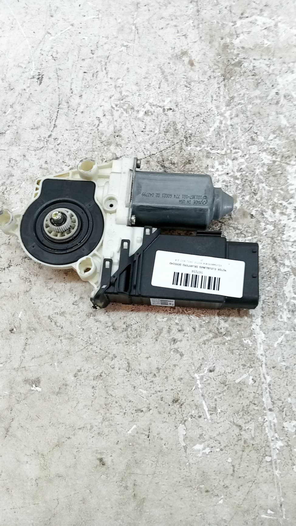 Motor elevalunas delantero derecho VOLKSWAGEN NEW BEETLE (9C1, 1C1)