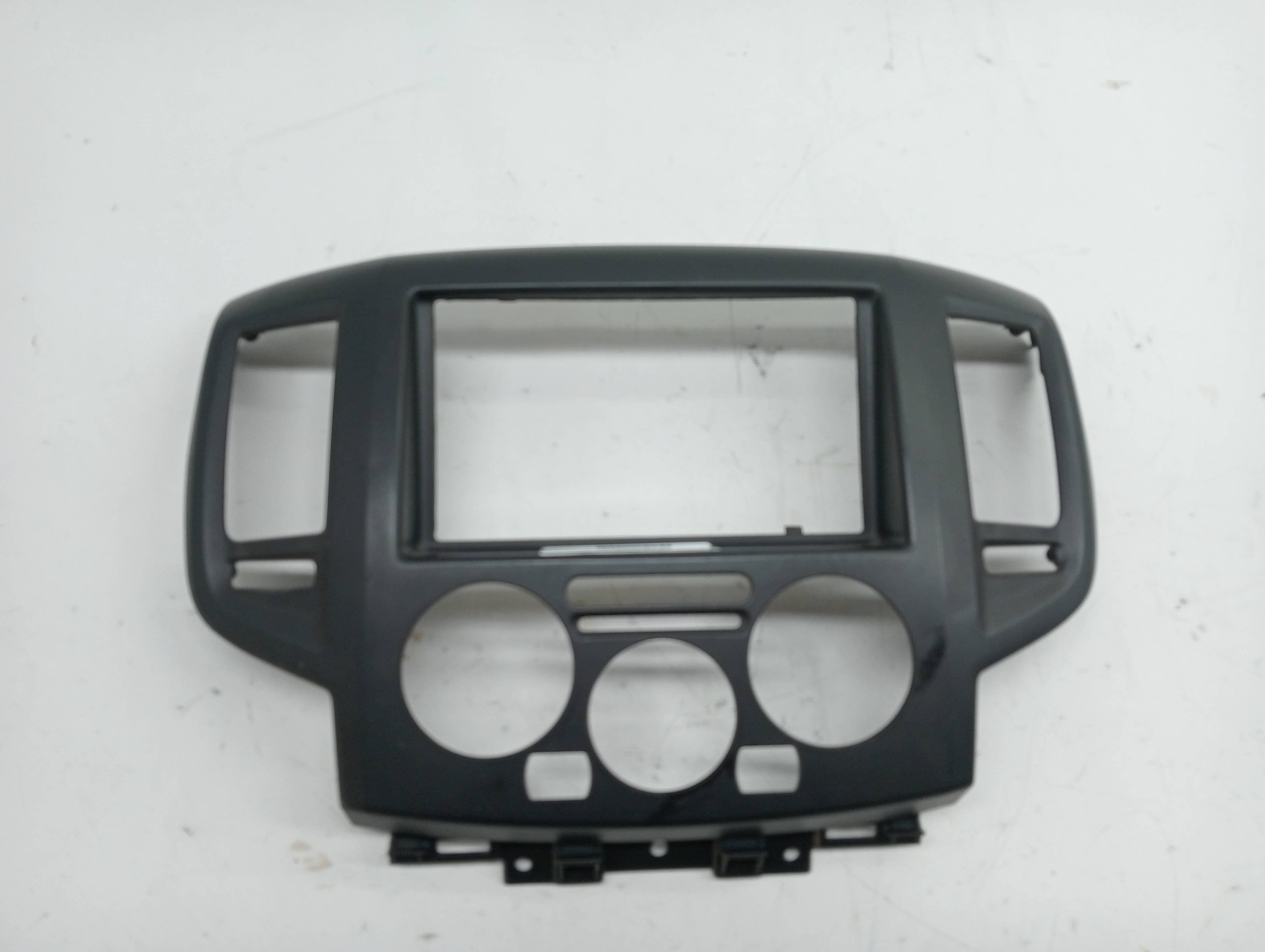 Consola central NISSAN NV 200 (M20)