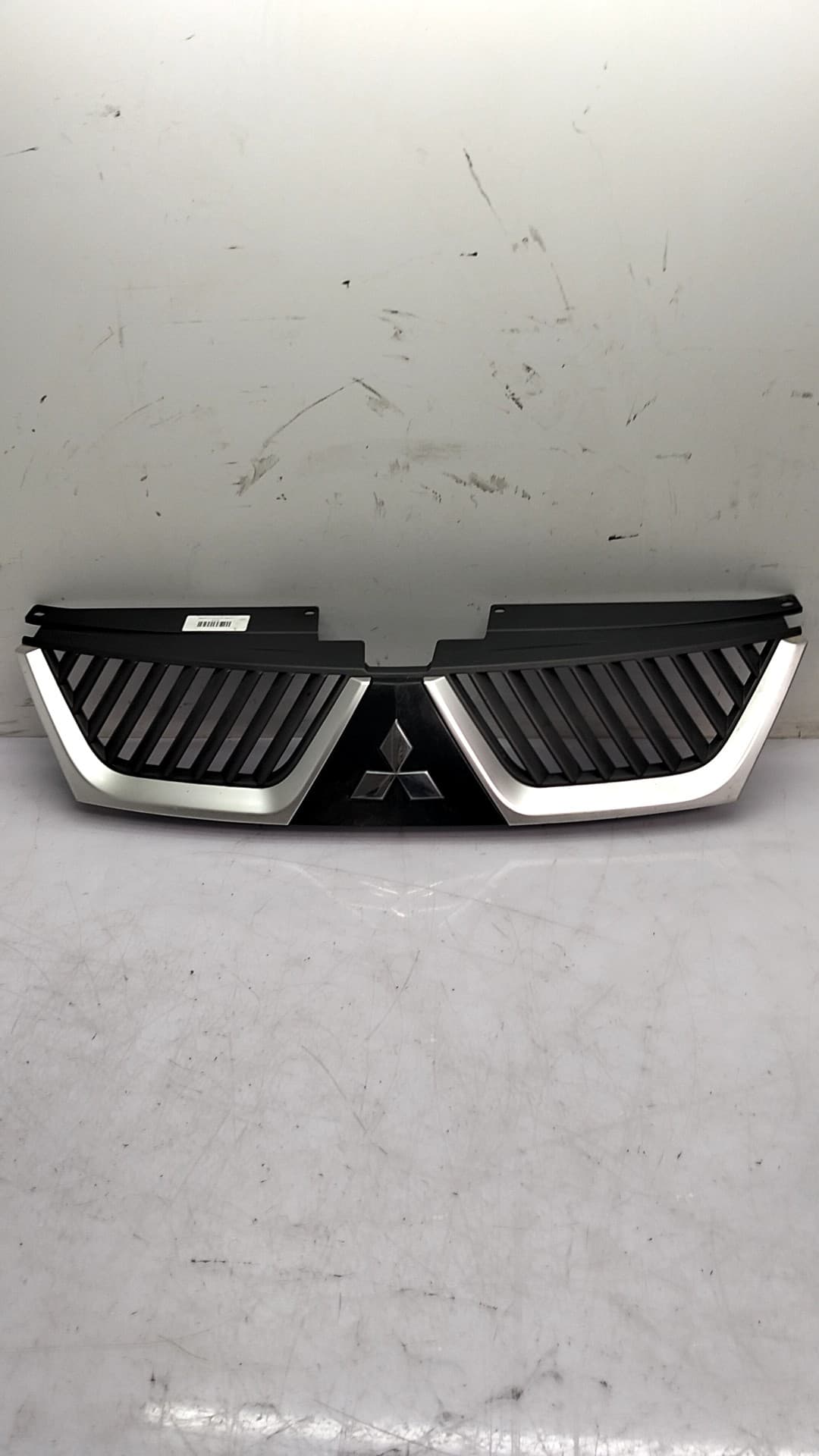 Rejilla delantera MITSUBISHI OUTLANDER II (CW_W)