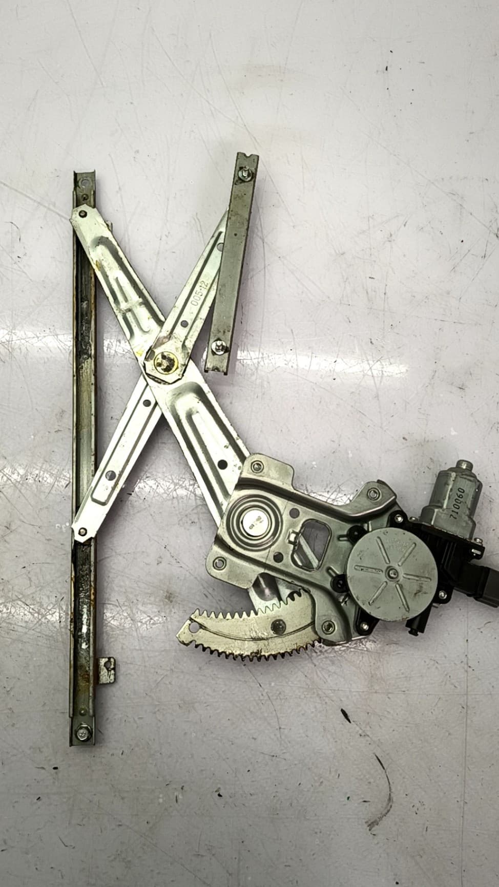 Motor elevalunas delantero izquierdo MITSUBISHI OUTLANDER II (CW_W) 2