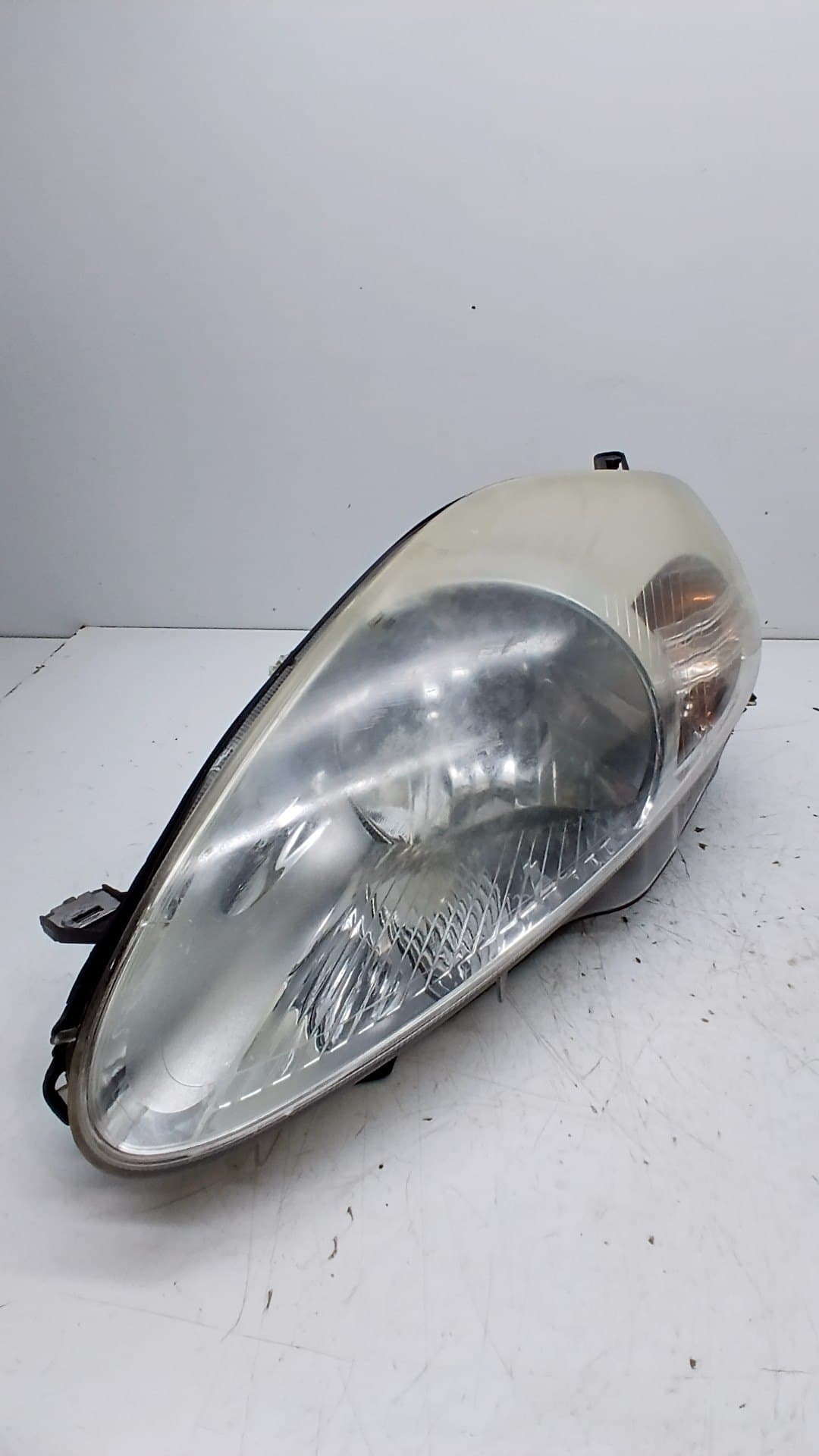 Faro izquierdo FIAT GRANDE PUNTO (199)