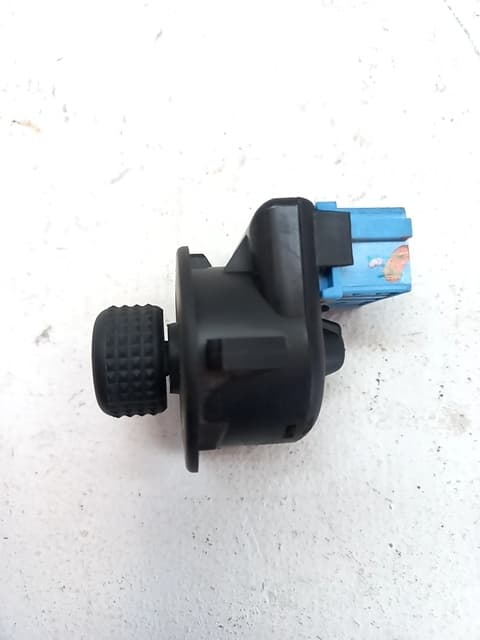 Consola central CITROEN BERLINGO 2