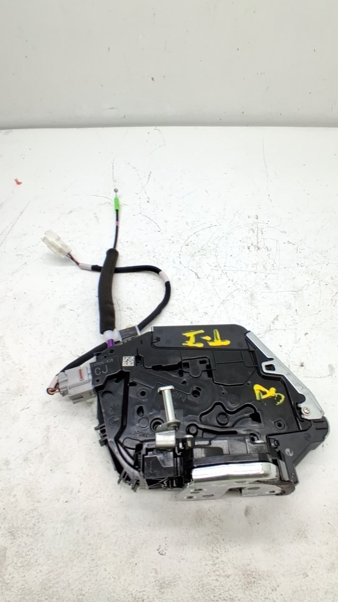 Cerradura puerta trasera izquierda LEXUS NX II