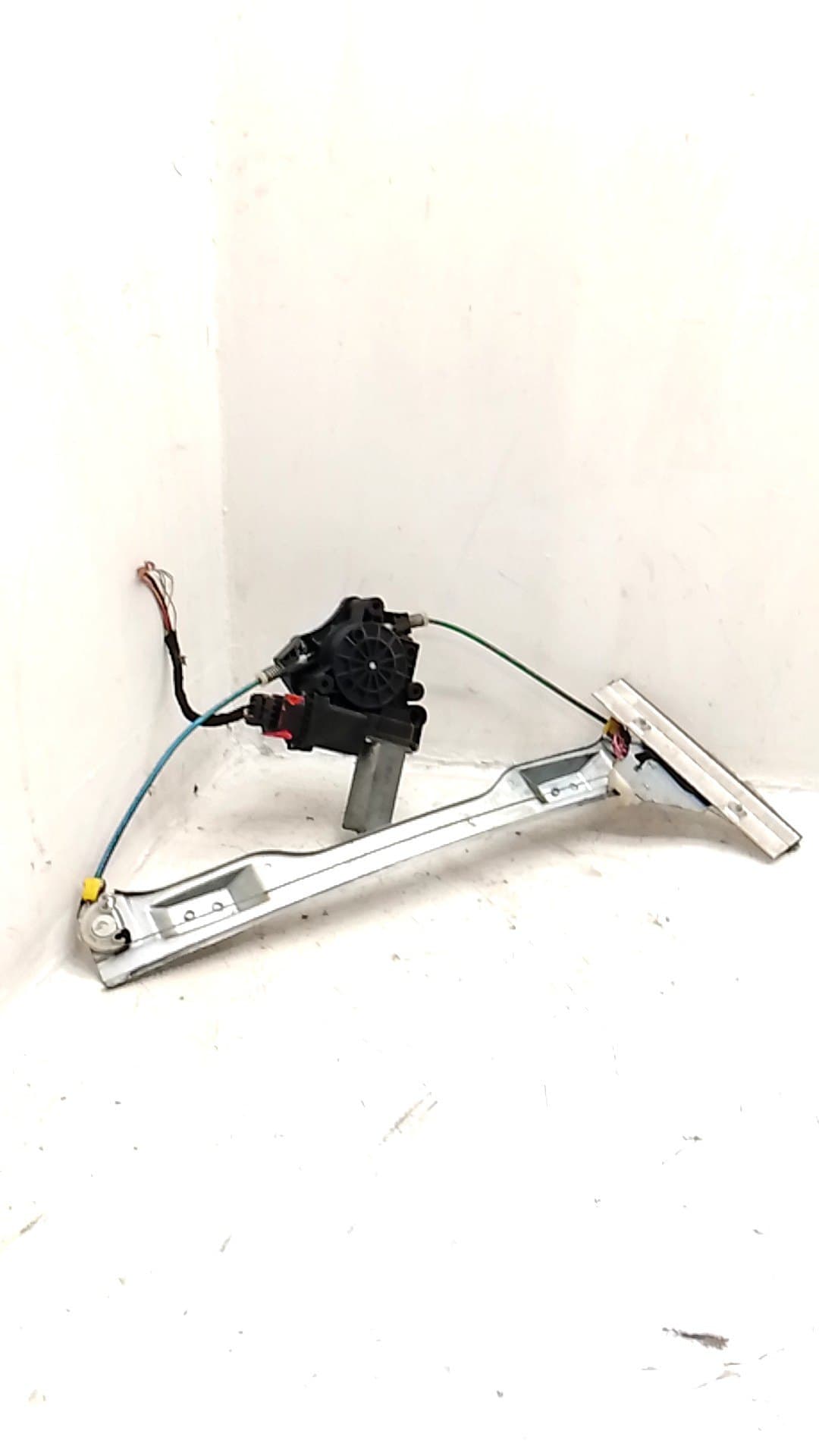Motor elevalunas delantero izquierdo OPEL CORSA D
