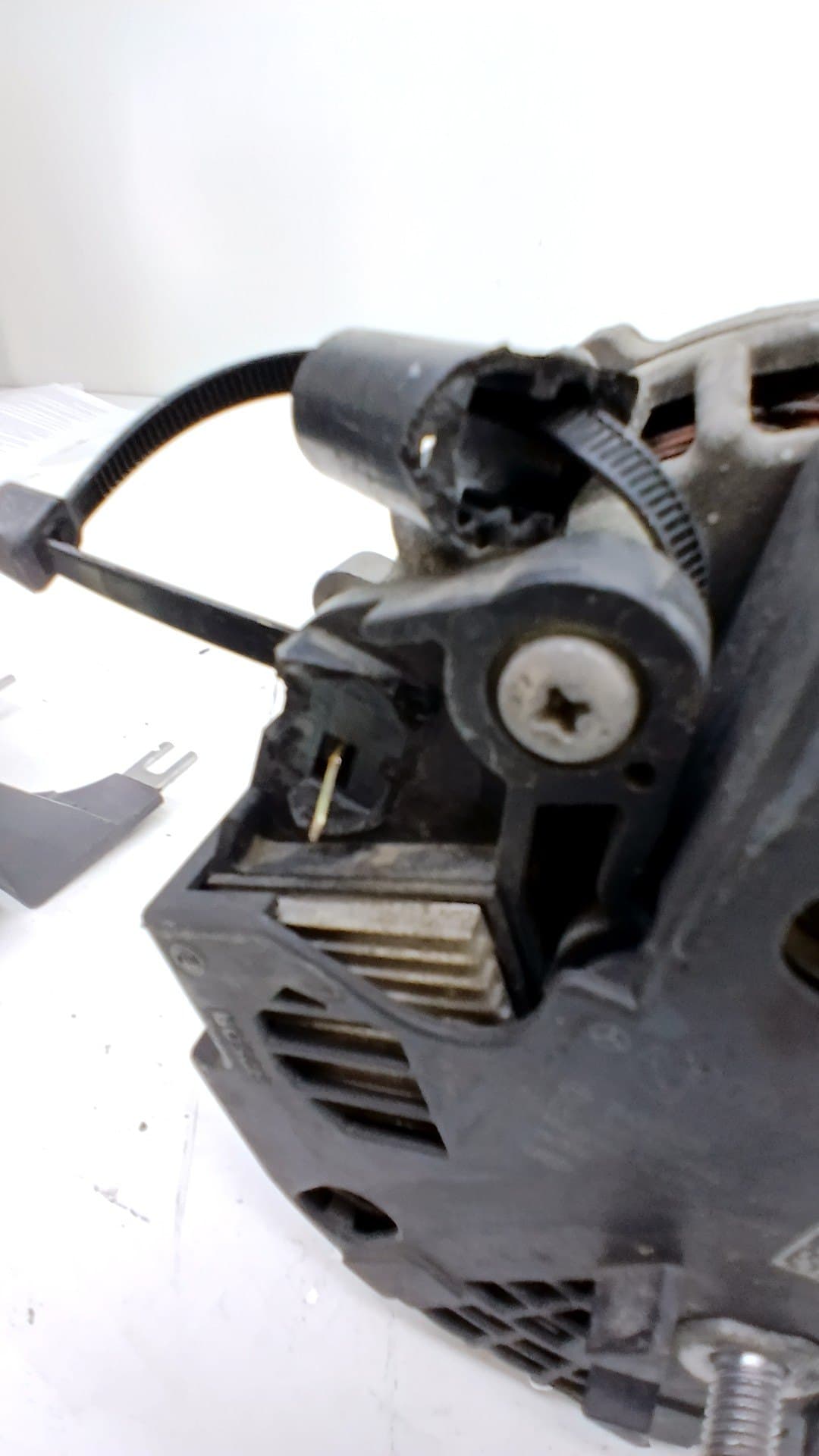 Alternador MERCEDES-BENZ CLASE A (W169) 2