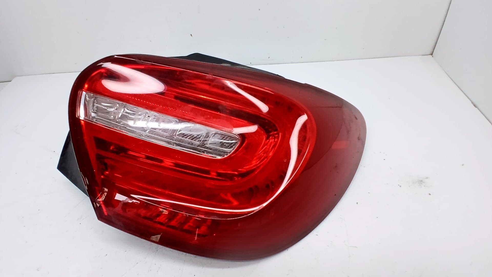 Piloto trasero derecho MERCEDES-BENZ CLASE A (W169)