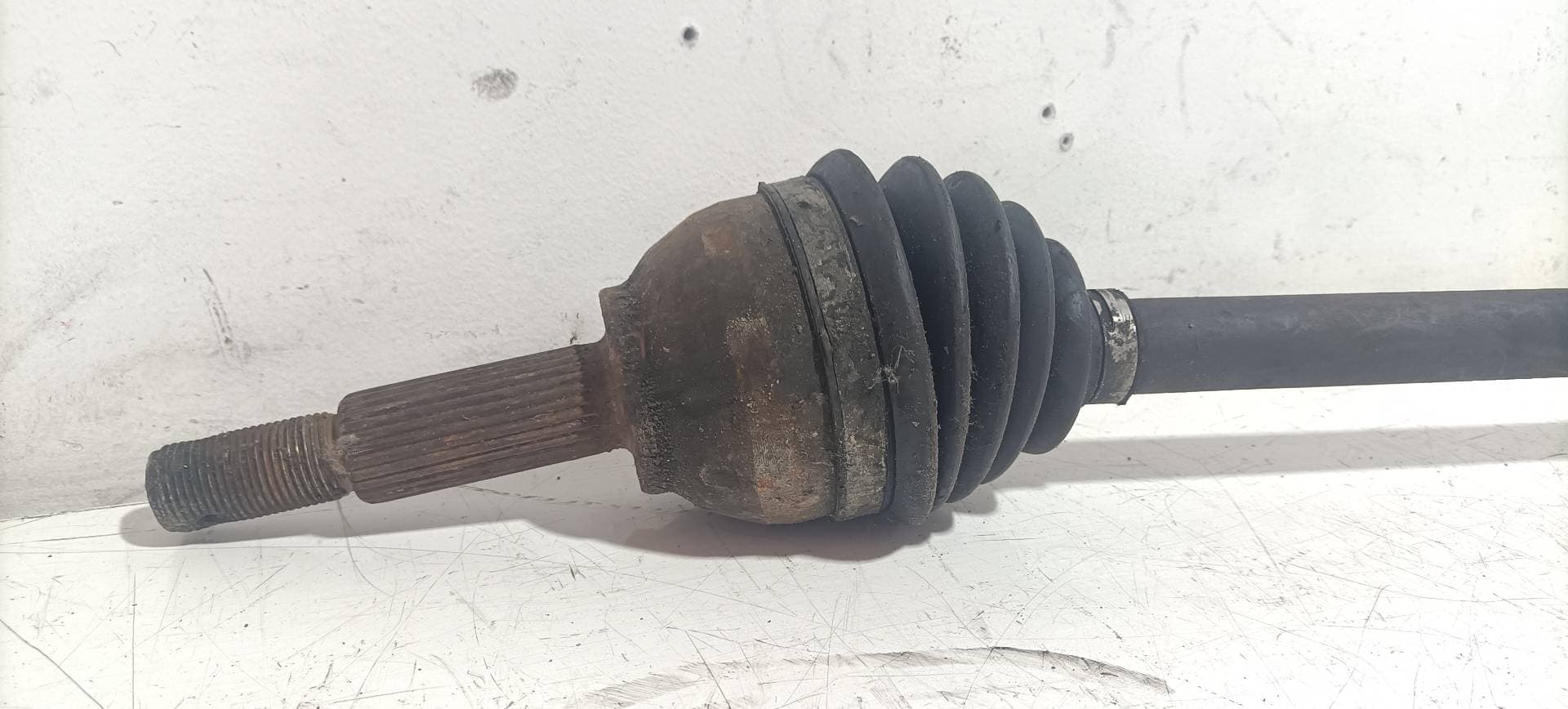 Transmision delantera izquierda FORD TRANSIT MOD 3