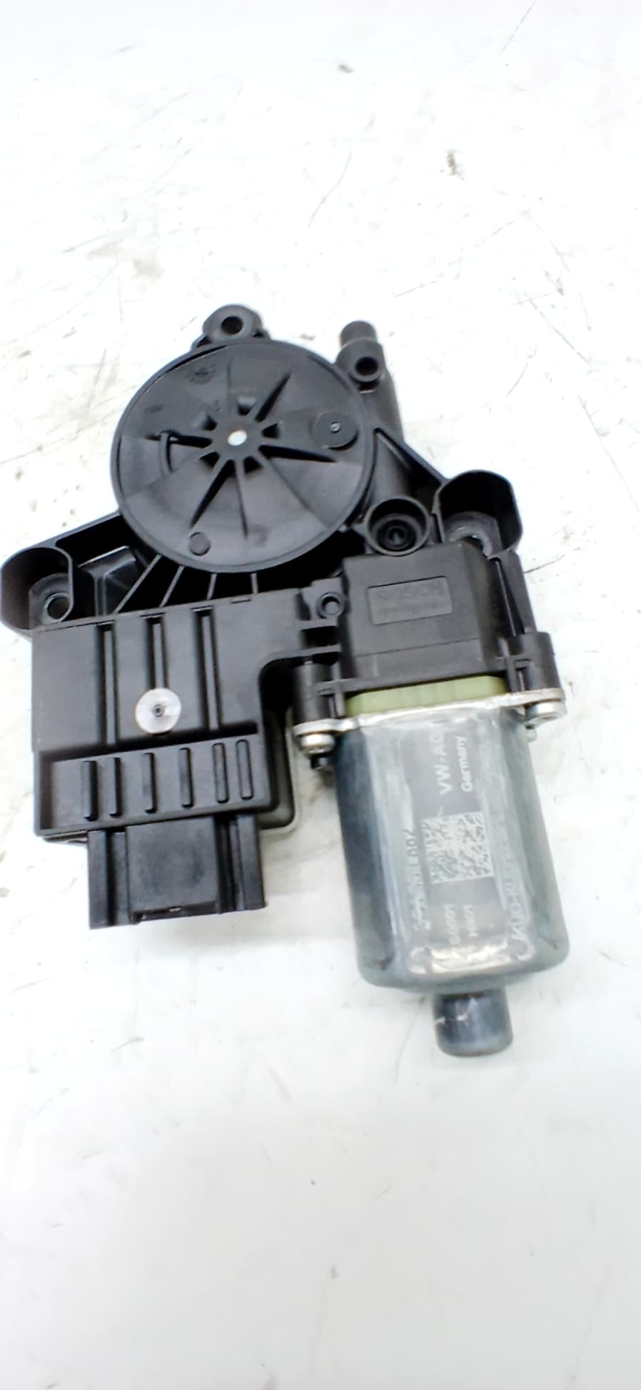 Motor elevalunas delantero derecho VOLKSWAGEN POLO 3