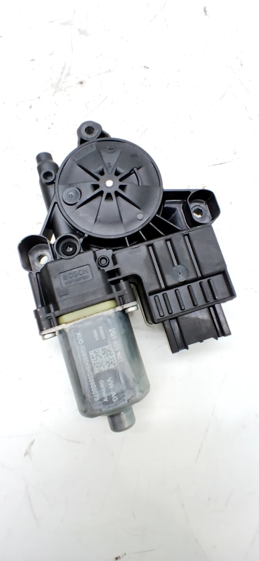 Motor elevalunas delantero izquierdo VOLKSWAGEN POLO 3