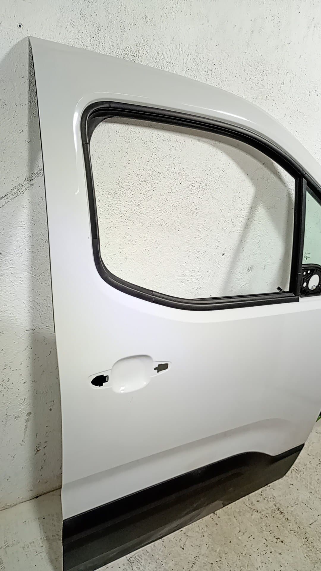 Puerta delantera derecha PEUGEOT RIFTER 4