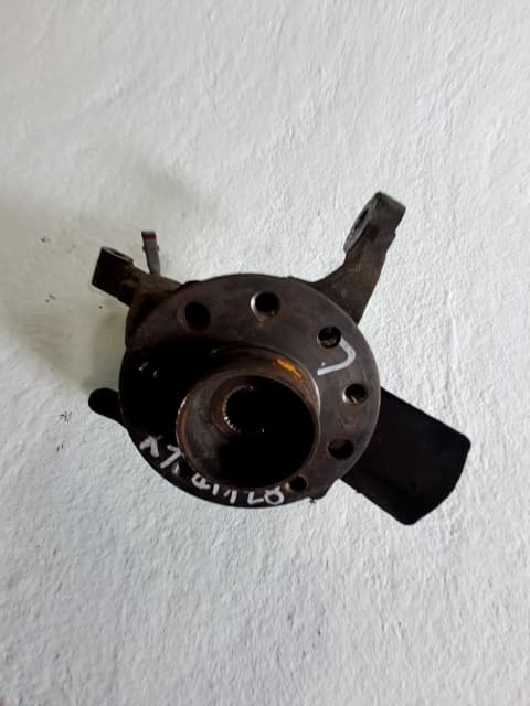 Mangueta delantera izquierda OPEL ASTRA H BER.