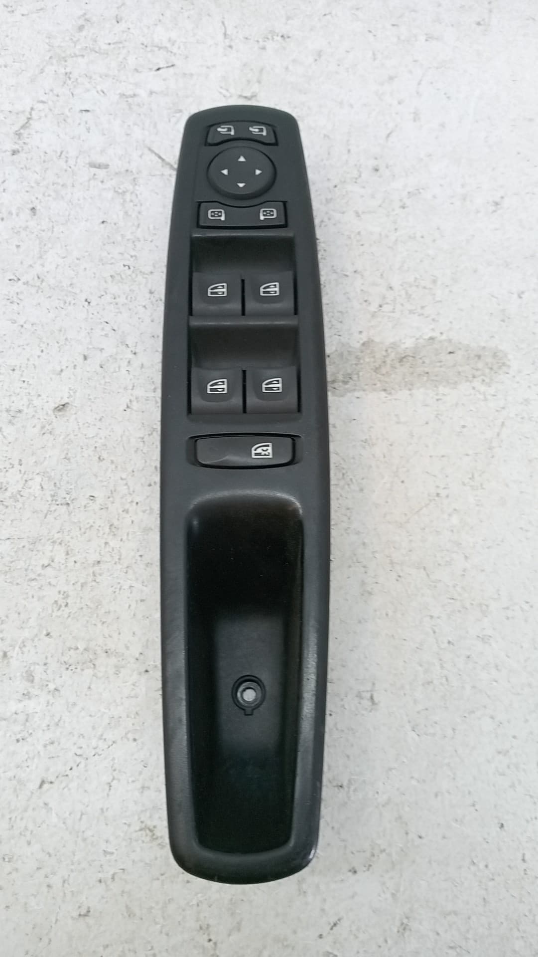 Mando elevalunas delantero izquierdo RENAULT MEGANE IV GRANDTOUR