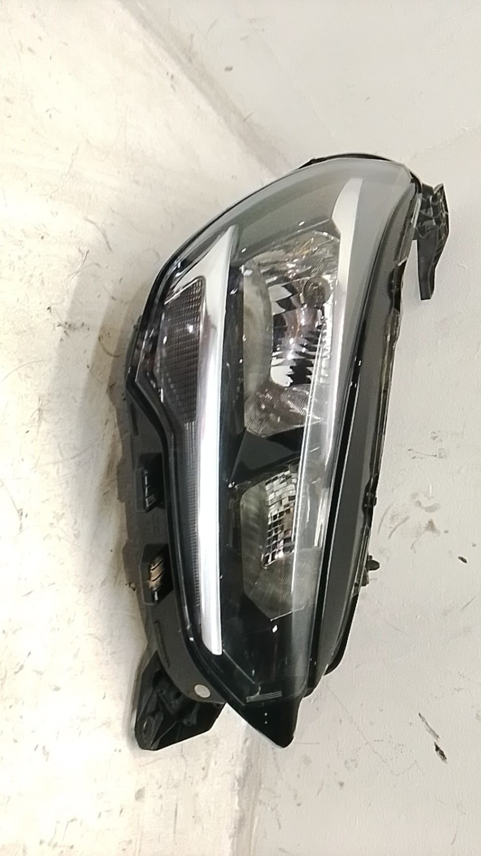 Faro derecho OPEL CORSA F