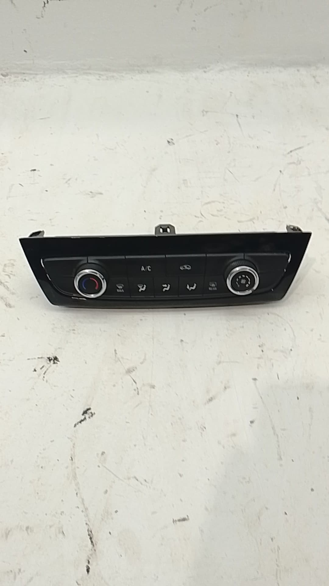 Recambio OPEL CORSA F ref. 9831885680