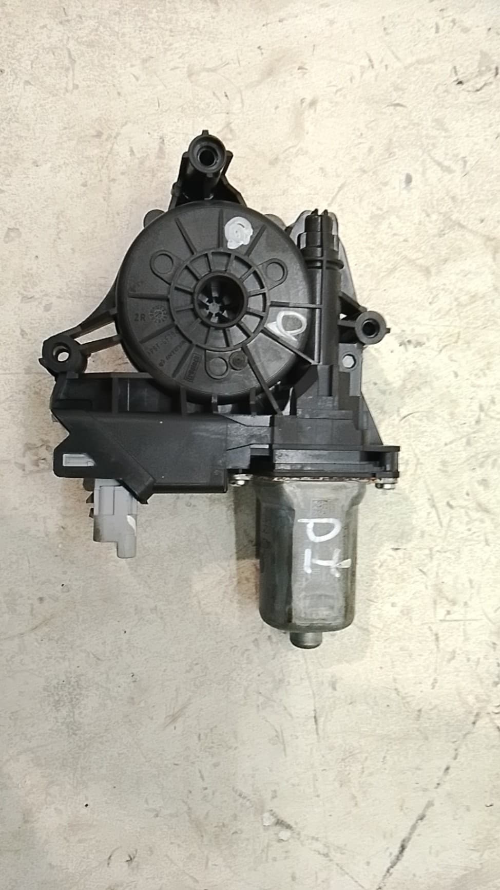 Motor elevalunas delantero izquierdo OPEL CORSA F