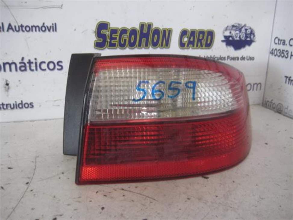Piloto trasero derecho RENAULT LAGUNA II GRANDTOUR (KG0)