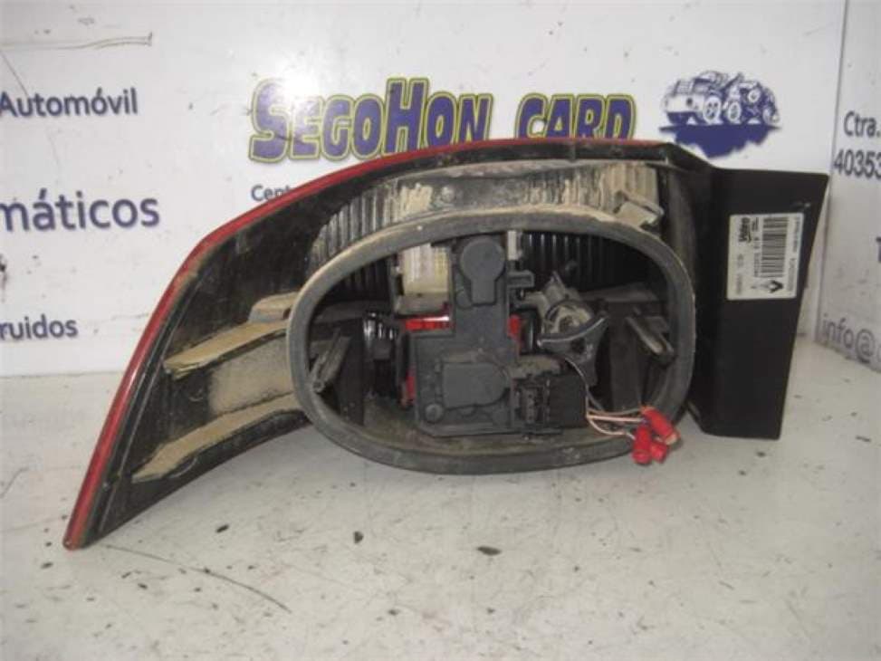 Piloto trasero derecho RENAULT LAGUNA II GRANDTOUR (KG0) 2