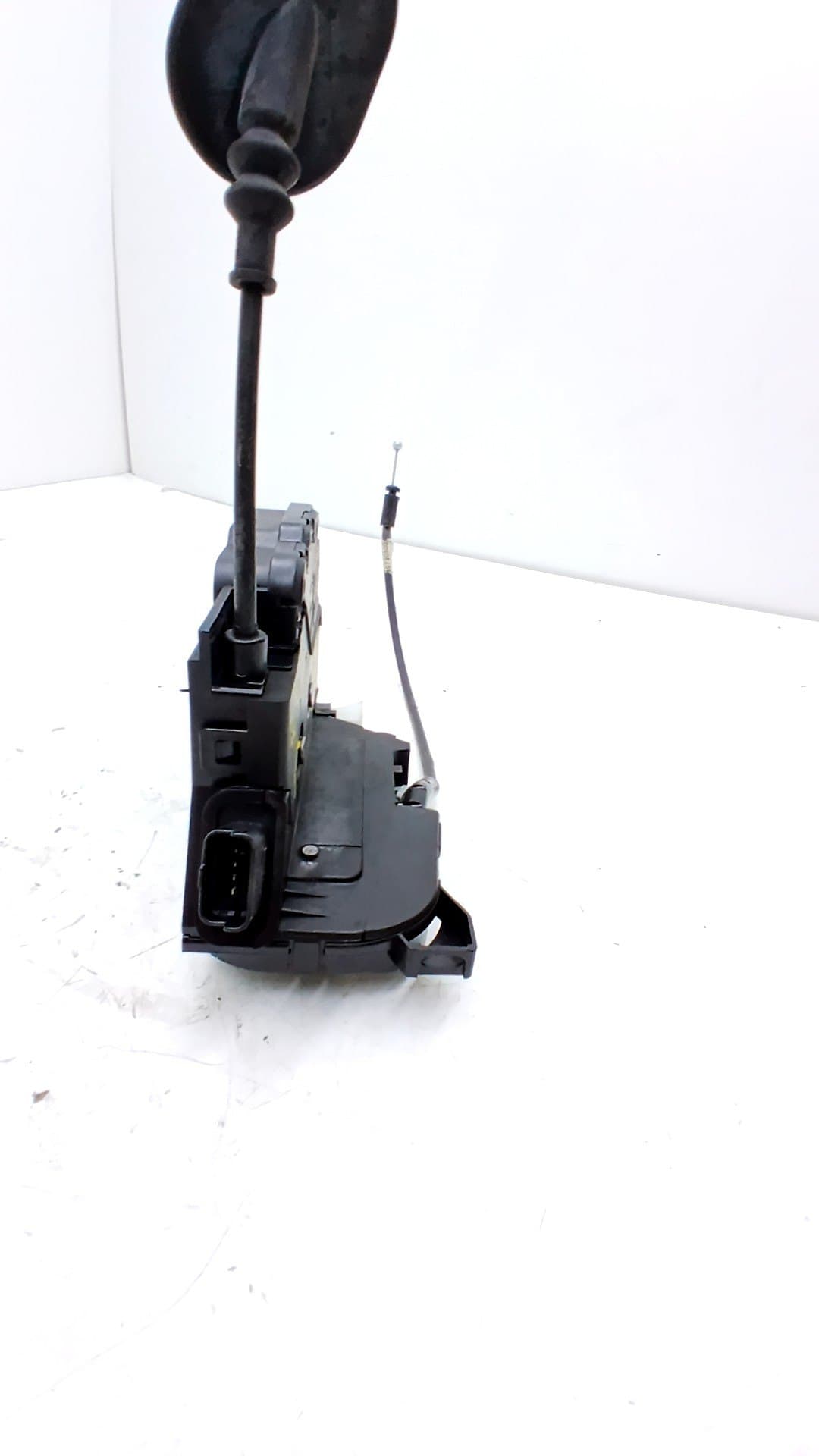 Cerradura puerta delantera izquierda RENAULT CLIO IV 2