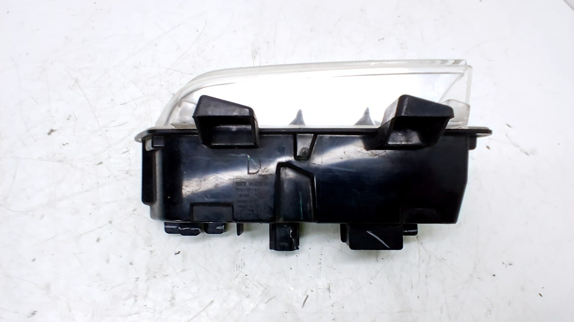 Recambio RENAULT CLIO IV ref. 266003864R 3