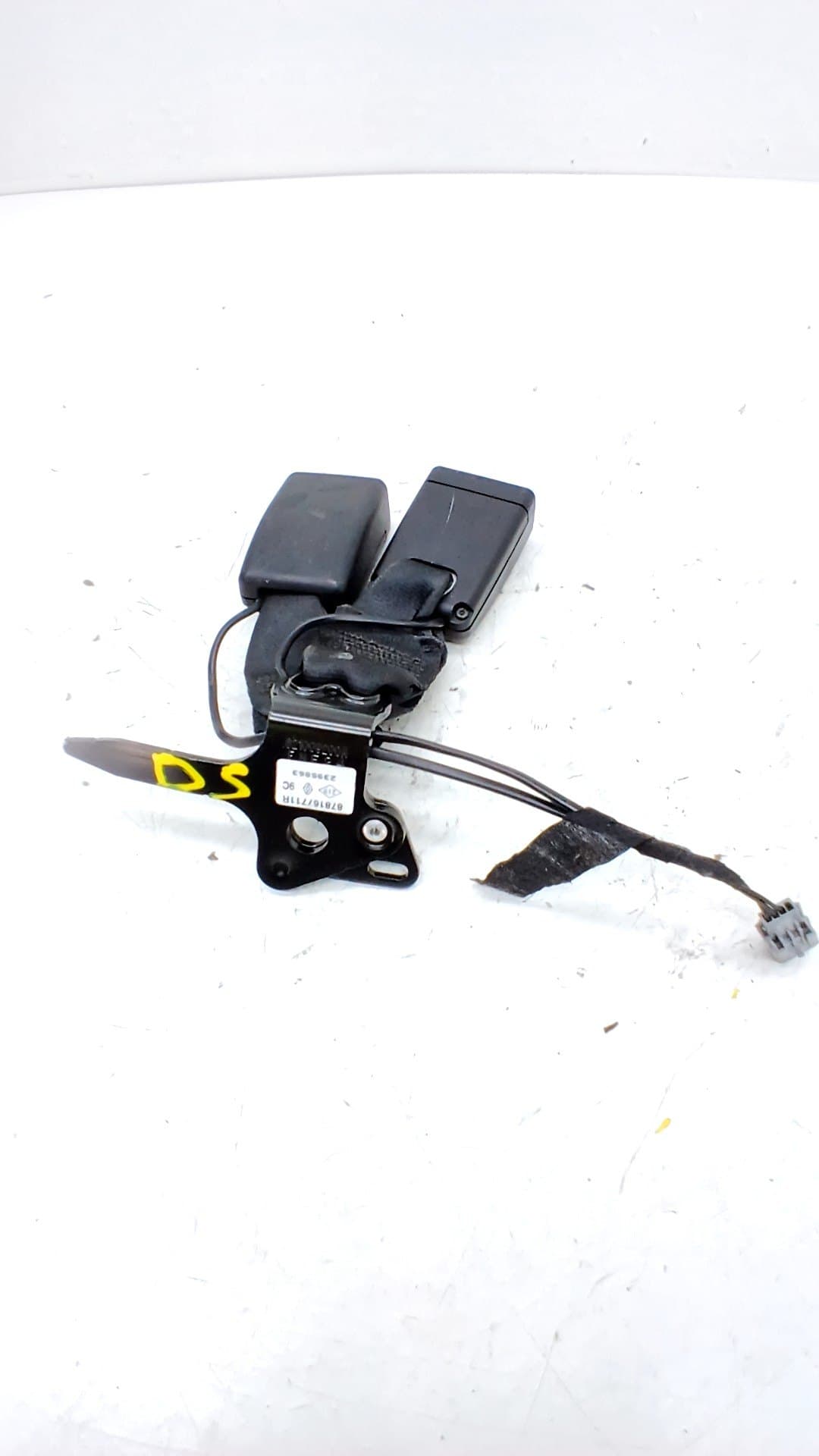 Enganche cinturon trasero derecho RENAULT CLIO IV 3