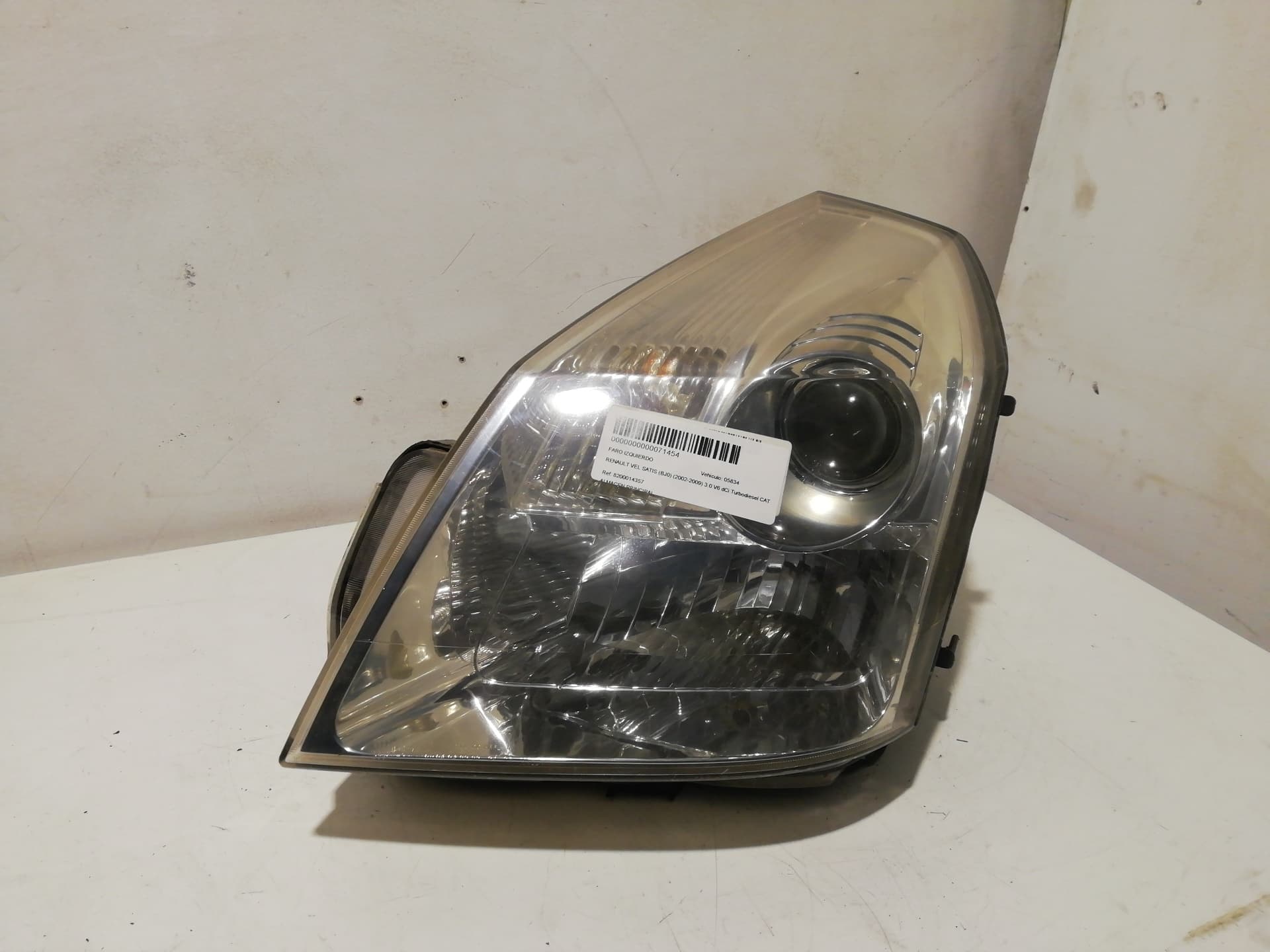 Faro izquierdo RENAULT VEL SATIS (BJ0)