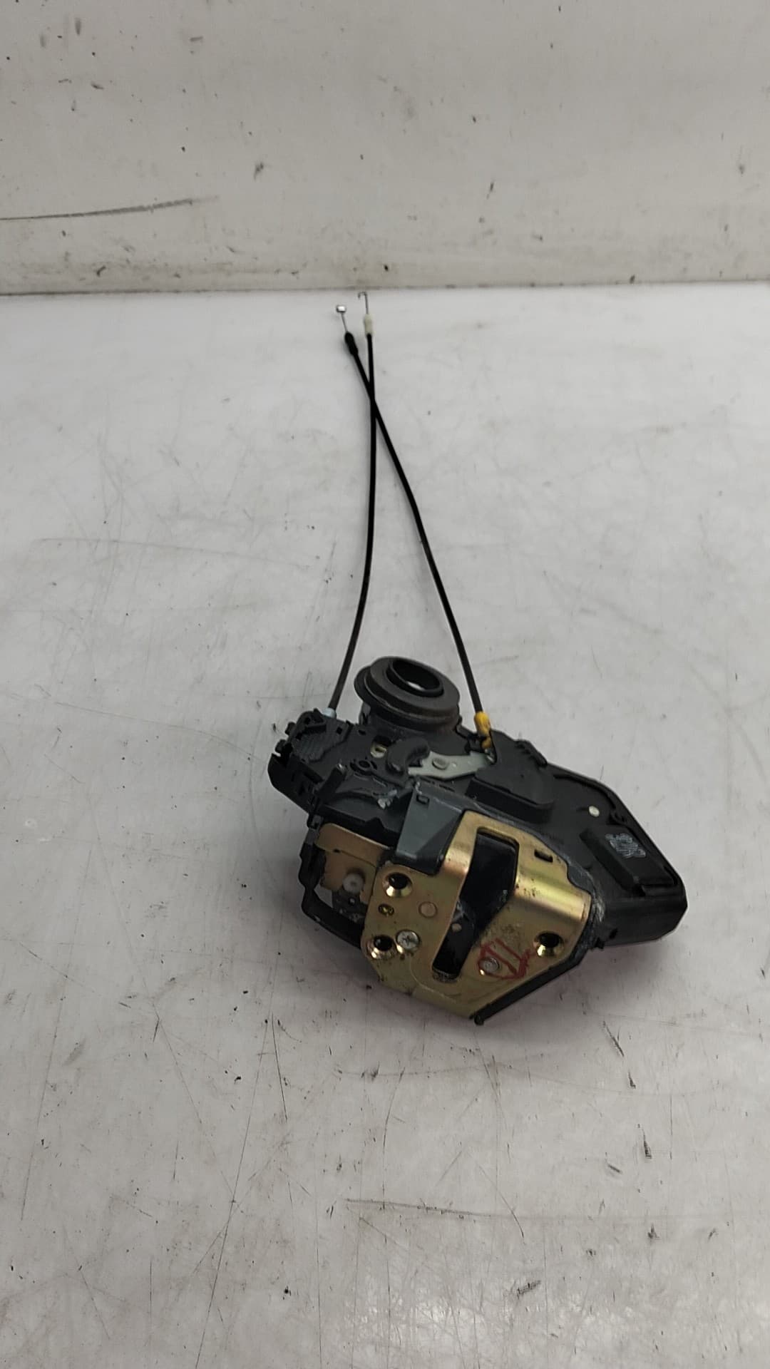 Cerradura puerta trasera derecha TOYOTA COROLLA SEDAN (_E12_) 2
