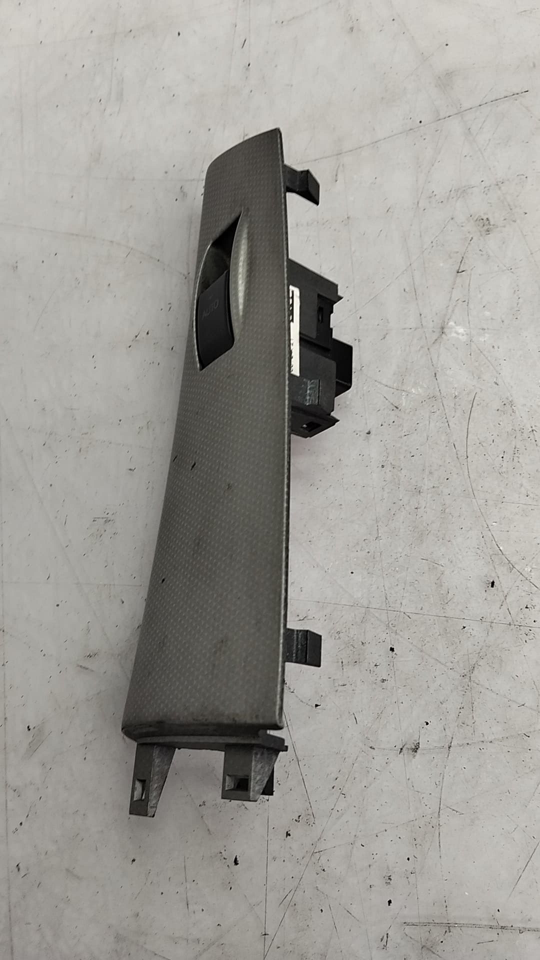 Mando elevalunas delantero izquierdo TOYOTA COROLLA SEDAN (_E12_) 3