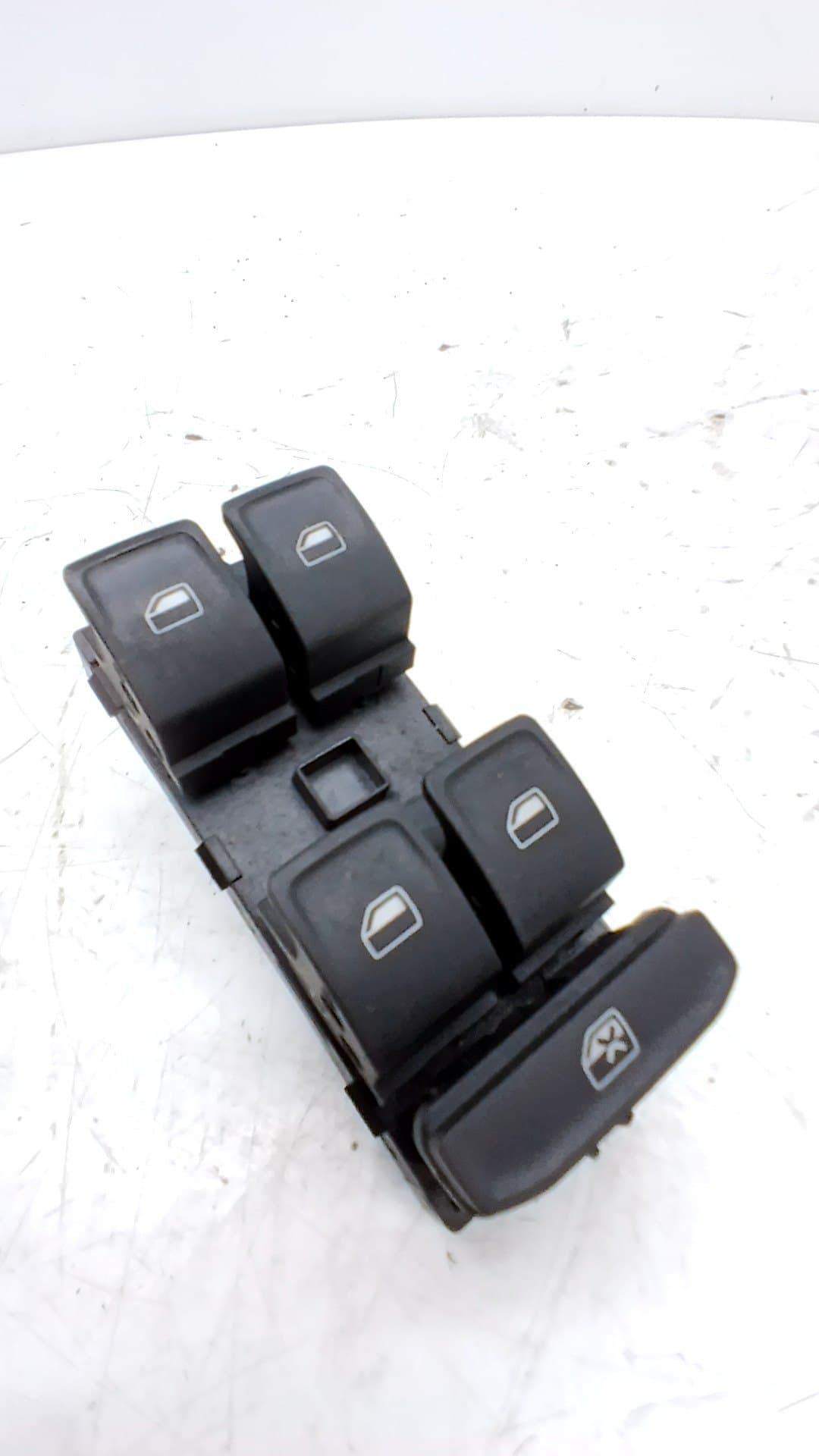 Mando elevalunas delantero izquierdo VOLKSWAGEN GOLF VII LIM